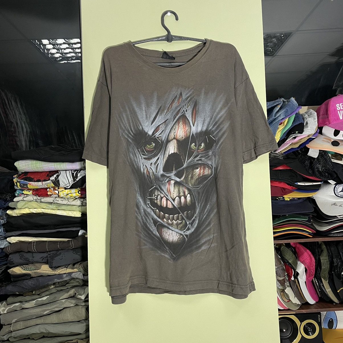 Vintage Vintage Y2K Sun Faded Skull Graphic Tee Horror Punk Boxy XXL Size US XXL / EU 58 / 5 - 1 Thumbnail