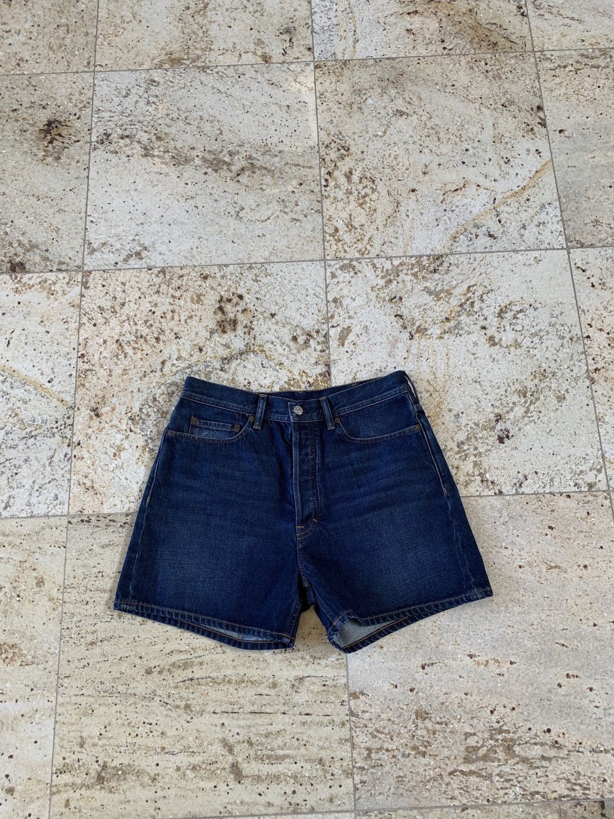 Acne Studios Canoe Shorts in Dark Blue Size US 32 / EU 48 - 1 Thumbnail