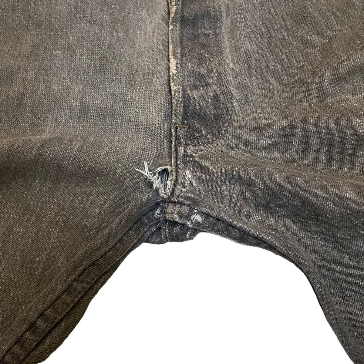 Levi's 90s Levi's 501 Distressed Black Denim W 33 L 31.5 Size US 33 - 8 Thumbnail