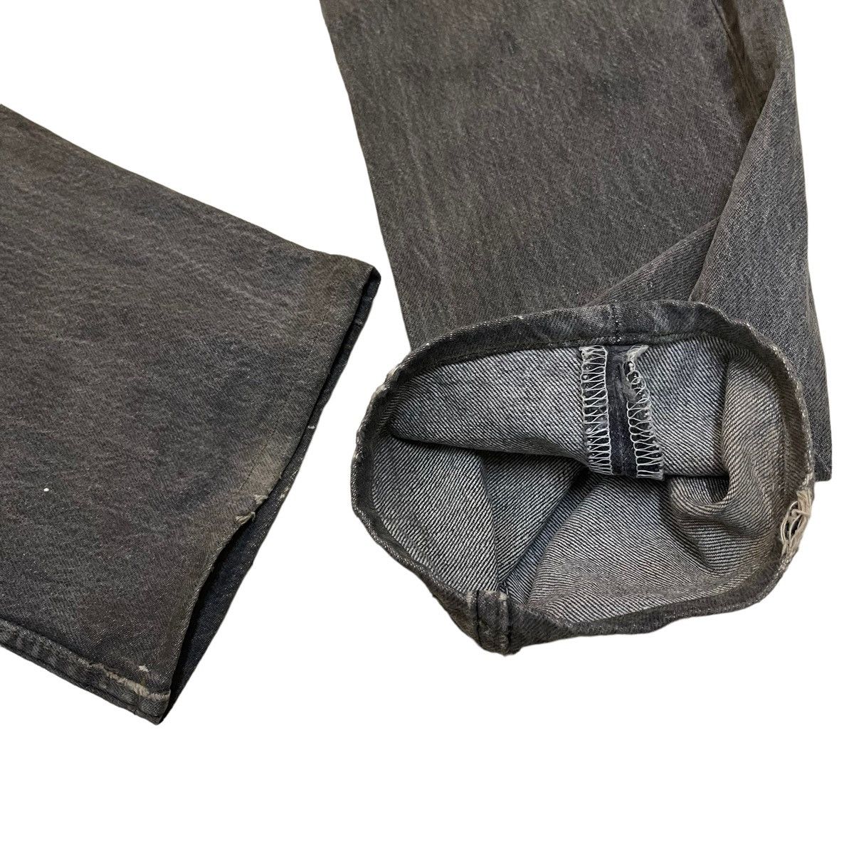 Levi's 90s Levi's 501 Distressed Black Denim W 33 L 31.5 Size US 33 - 9 Thumbnail
