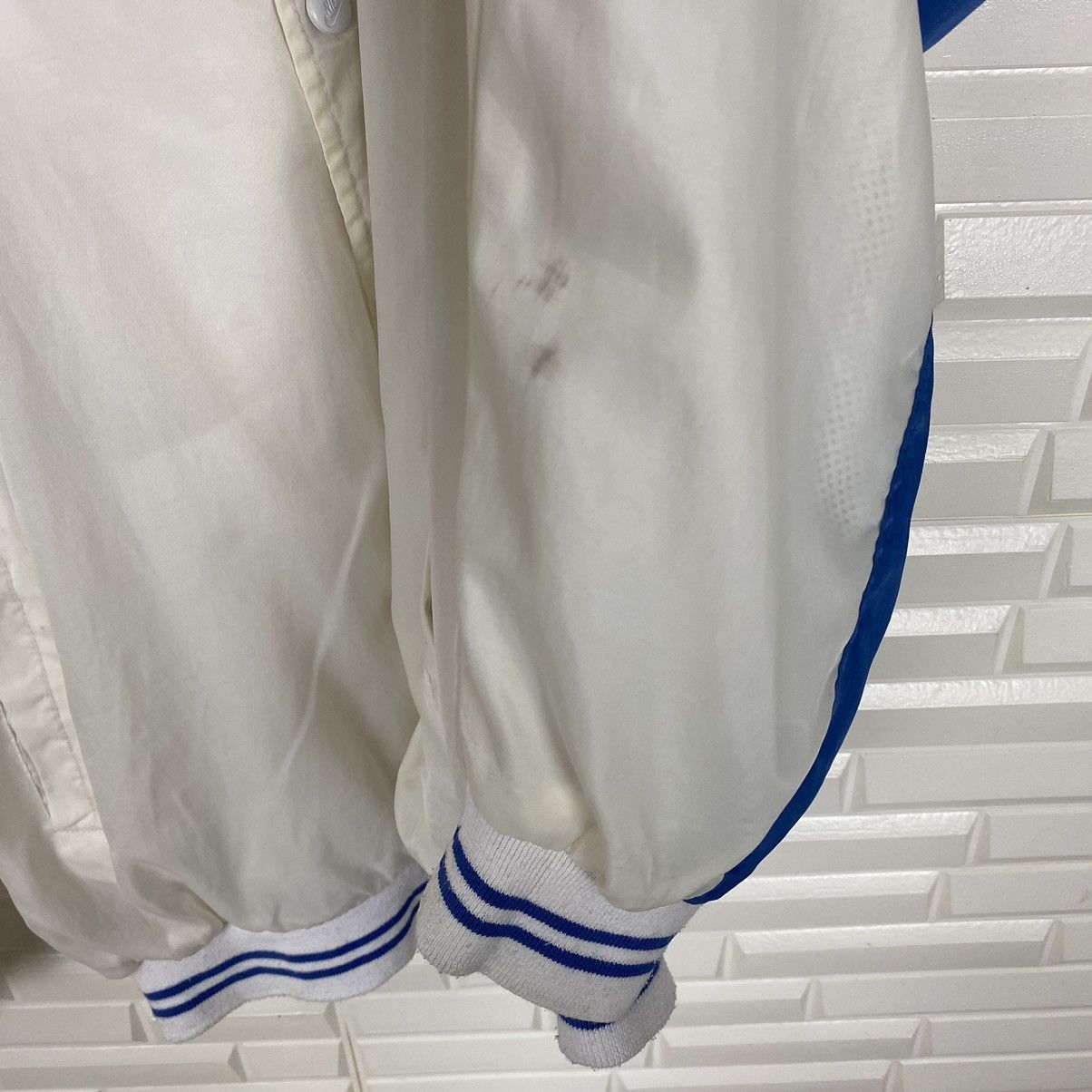 Nike VINTAGE NIKE NYLON VARSITY JACKET NICE DESIGN Size US L / EU 52-54 / 3 - 7 Thumbnail