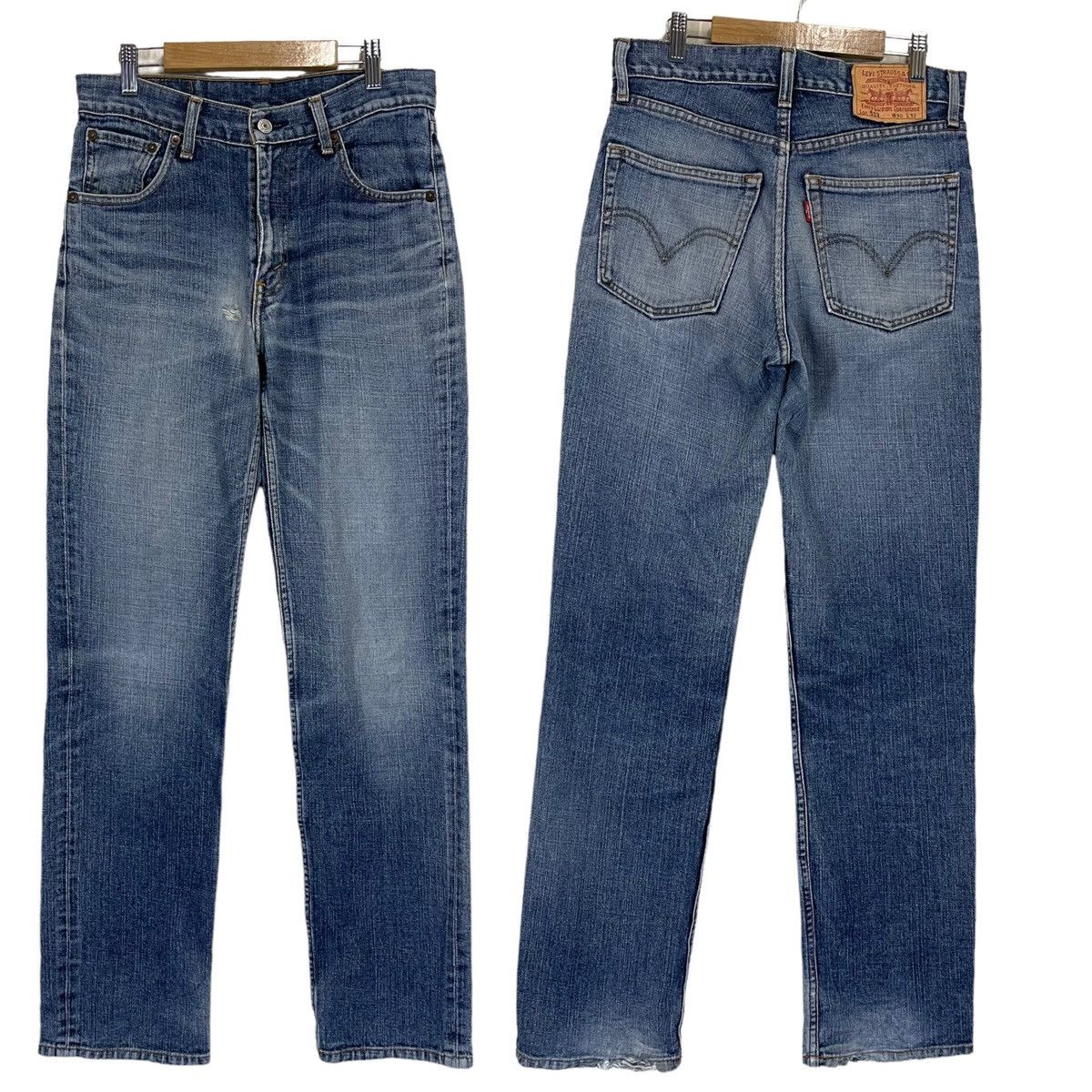 Levis 533 online