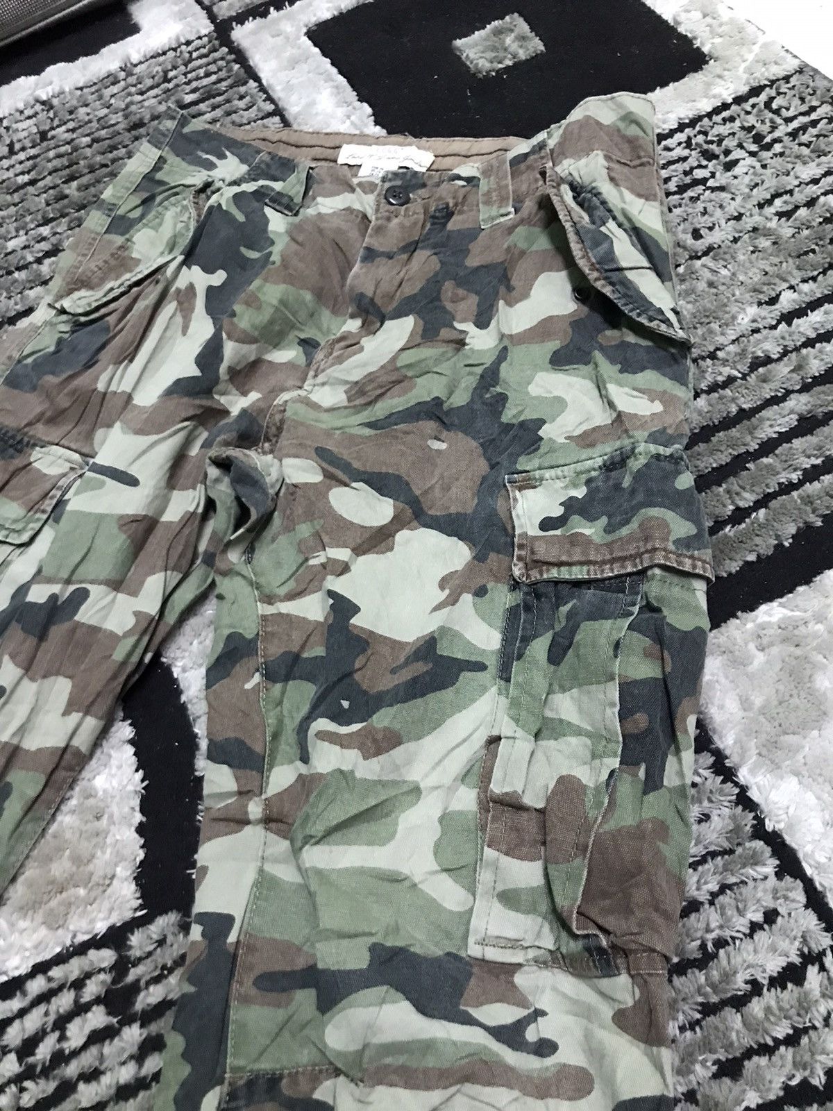 Other 29x29 army camouflage cargo pants Size US 29 - 4 Thumbnail