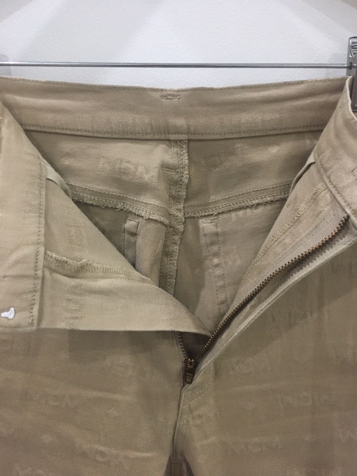 Designer MCM - SLIM STRETCH OVERPRINT SIGNATURE MONOGRAM MCM LOGO Size US 28 / EU 44 - 8 Thumbnail