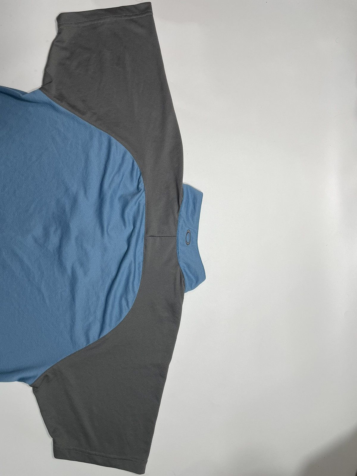 Vintage Vintage Oakley half zipper Polyester jersey embroidery logo Size US L / EU 52-54 / 3 - 5 Thumbnail