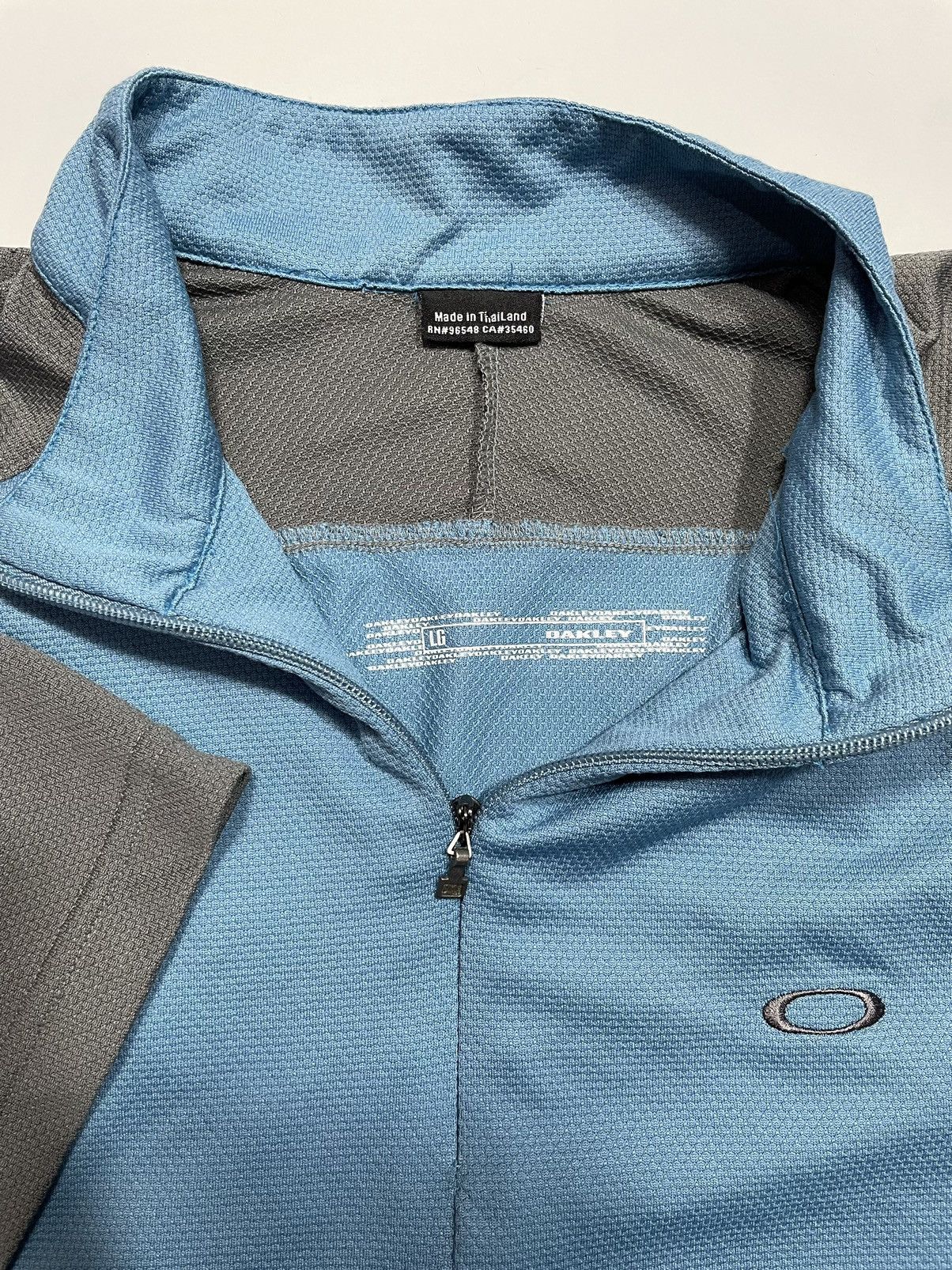 Vintage Vintage Oakley half zipper Polyester jersey embroidery logo Size US L / EU 52-54 / 3 - 1 Thumbnail