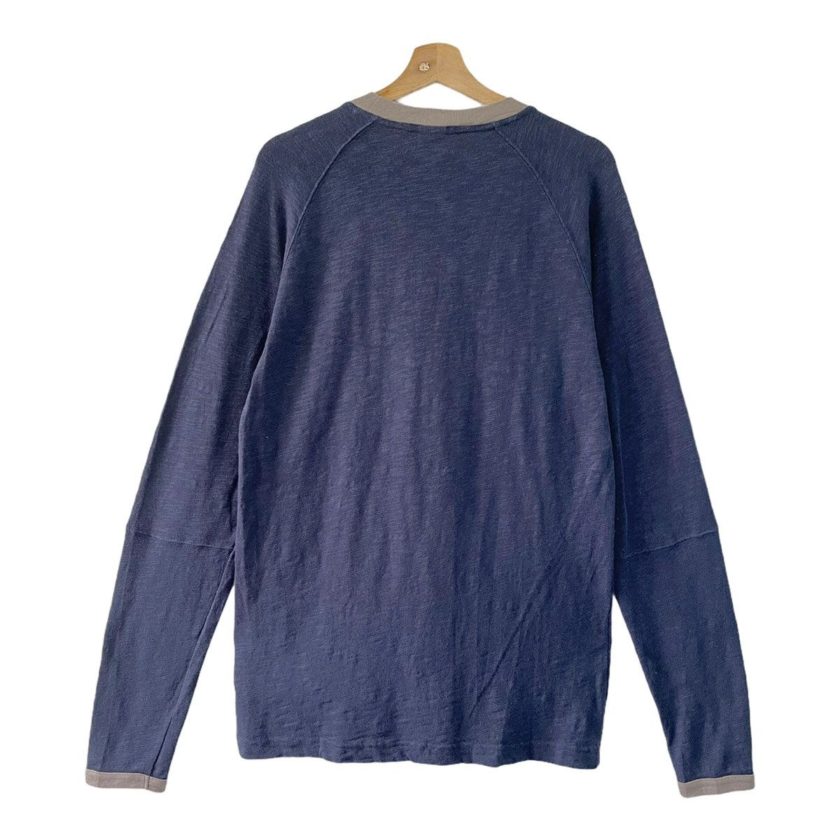 Nike Vintage Nike Embroidered Spellout Logo Longsleeve Tshirt Size US M / EU 48-50 / 2 - 7 Thumbnail