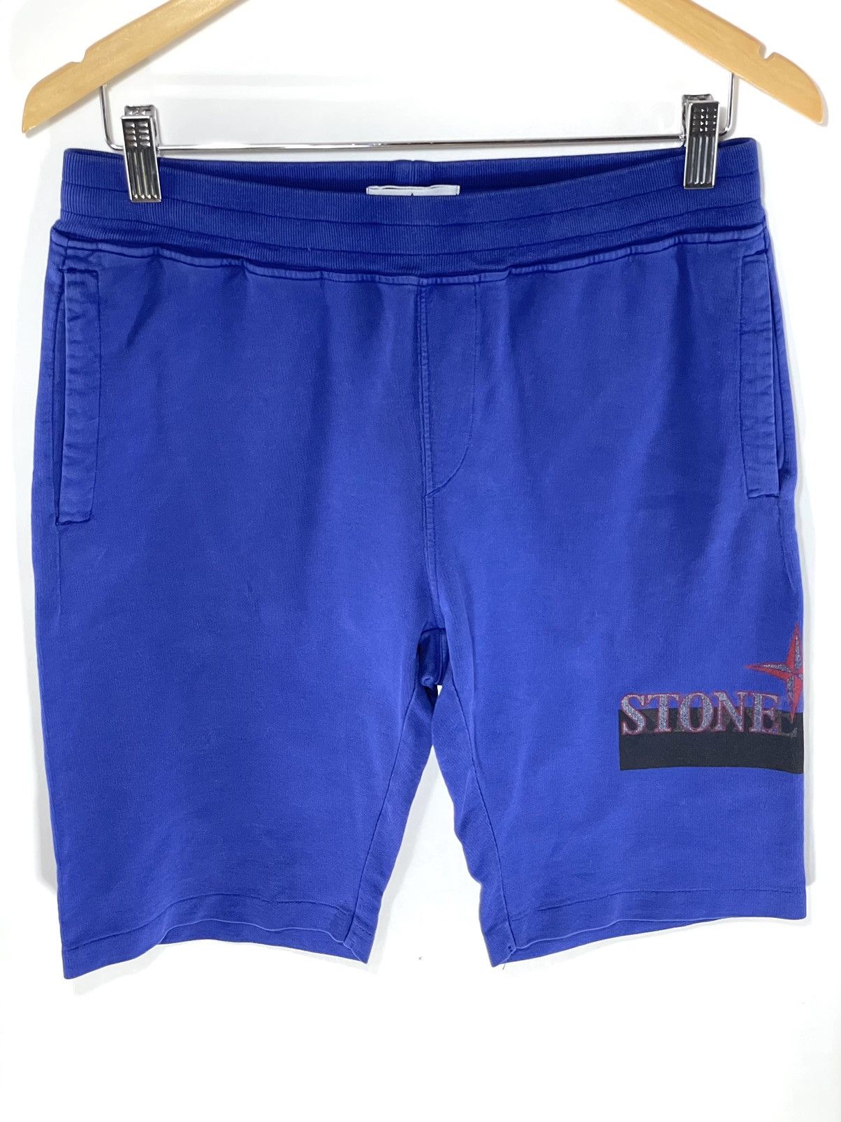 Stone Island stone island reflective logo sweatshorts Size US 30 / EU 46 - 1 Thumbnail