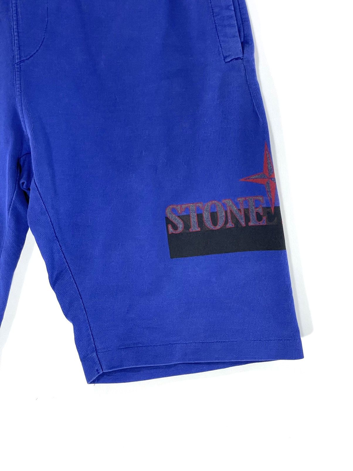 Stone Island stone island reflective logo sweatshorts Size US 30 / EU 46 - 5 Thumbnail