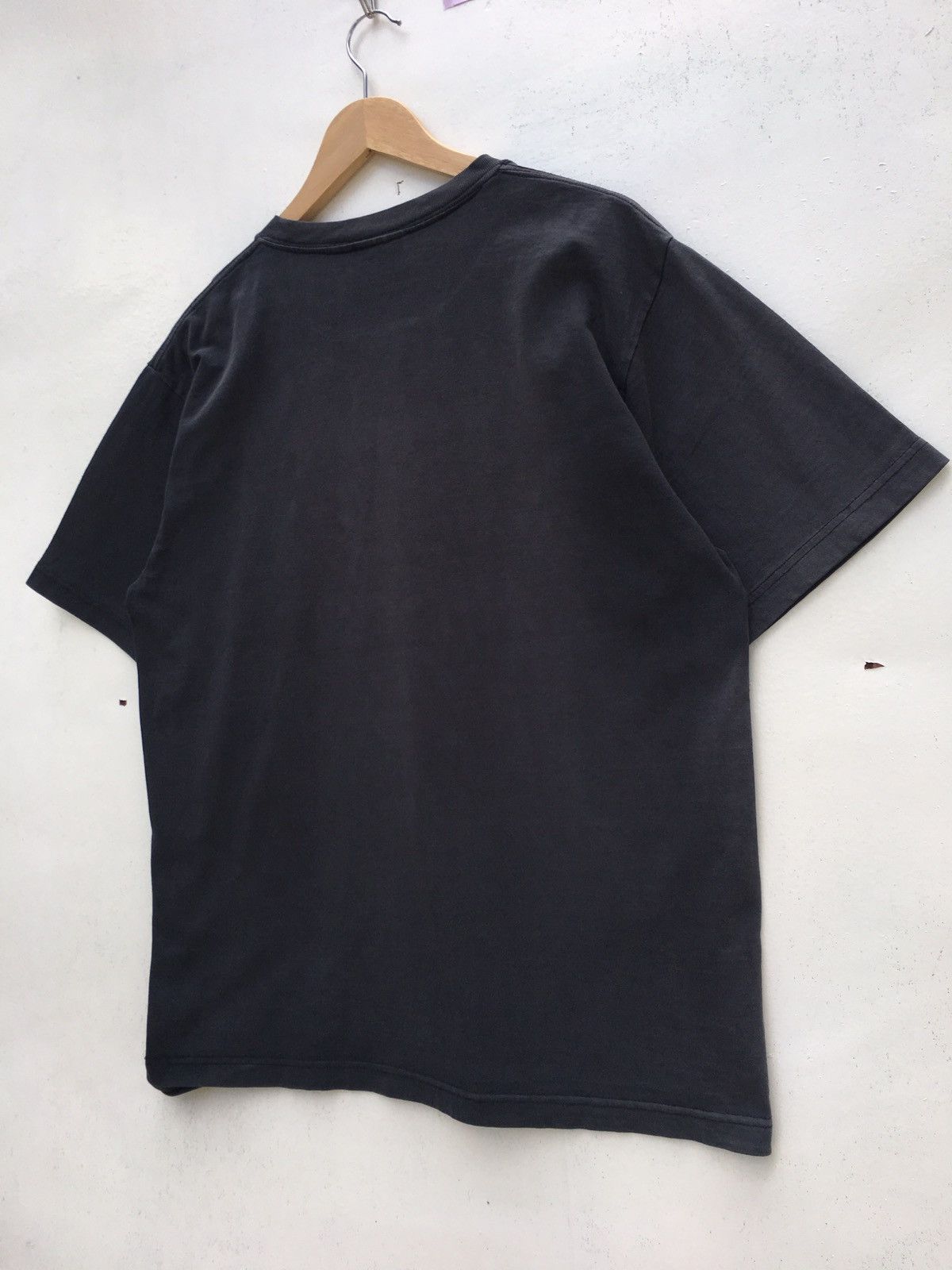 Neighborhood Rare Vintage SS02 Neighborhood Big Spellout Printed Tshirt Size US M / EU 48-50 / 2 - 16 Thumbnail