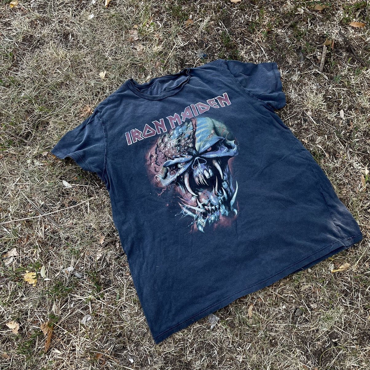 Vintage Vintage Iron Maiden Band Tee Sun Faded Graphic Punk Baggy M Size US M / EU 48-50 / 2 - 4 Thumbnail