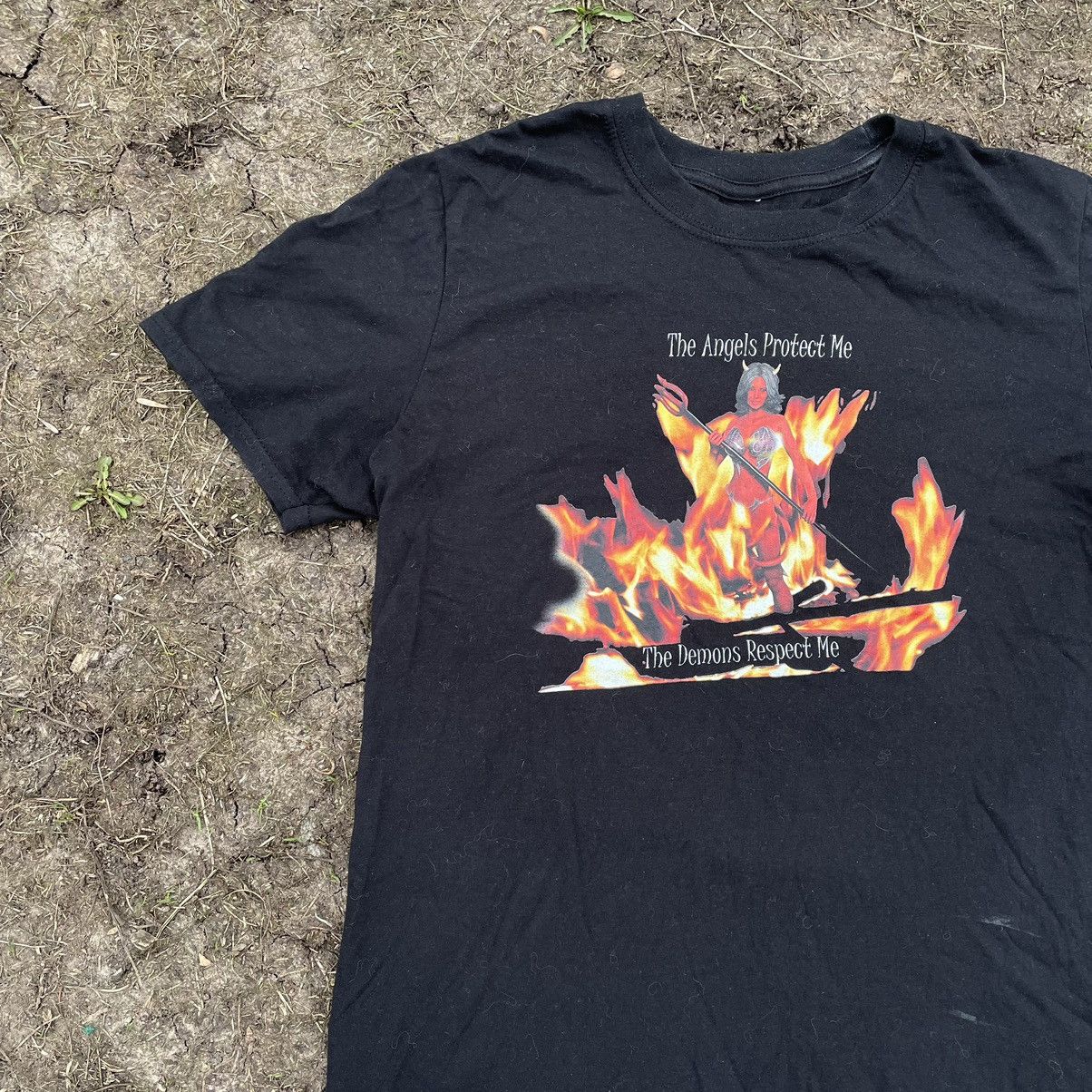 Vintage Vintage 90s Graphic Tee Horror Flame Print Dark Grunge S Size US S / EU 44-46 / 1 - 4 Thumbnail