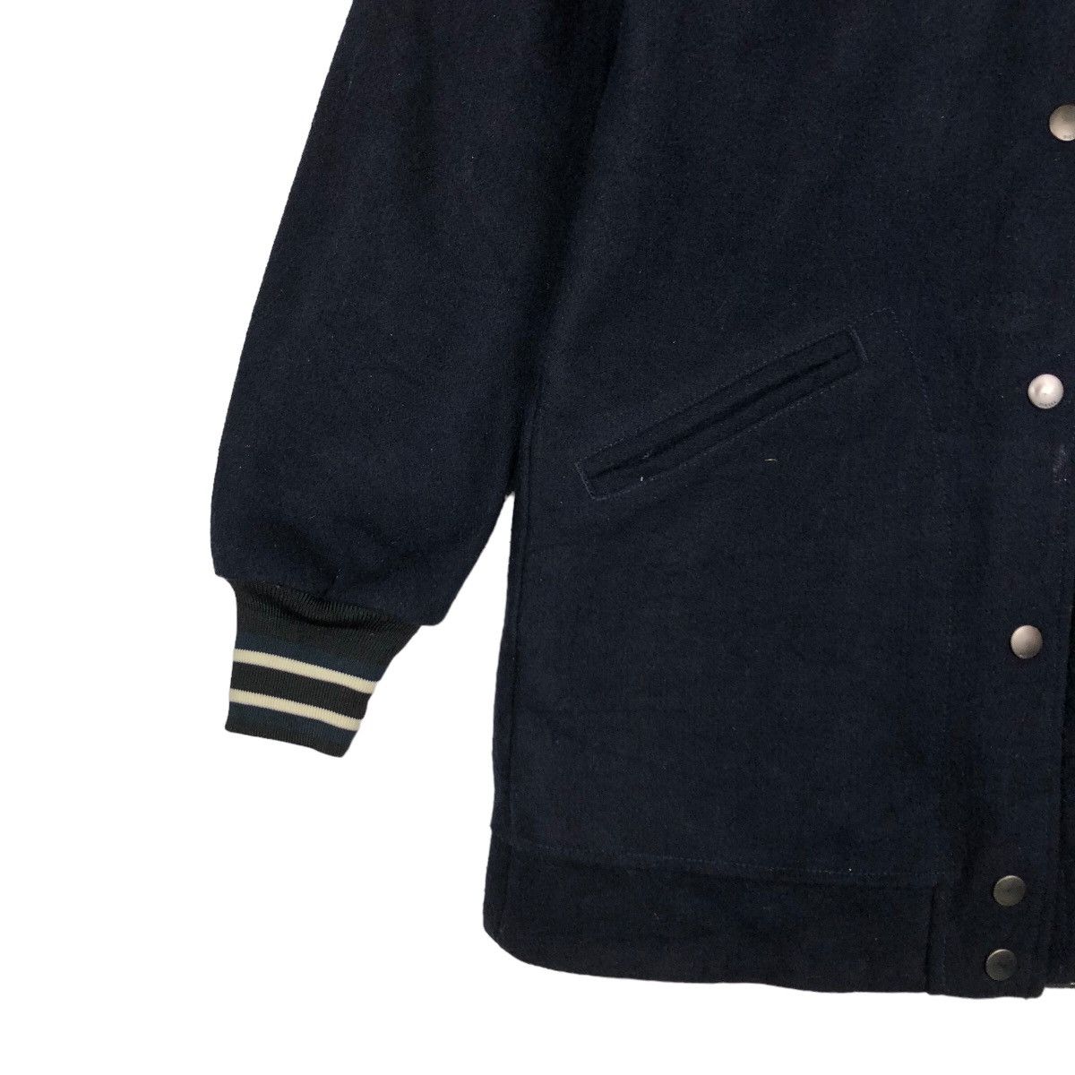 Japanese Brand VINTGE WOOL VARSITY JACKET DIESEL NAVY ARMY DESIGN Size US M / EU 48-50 / 2 - 3 Thumbnail