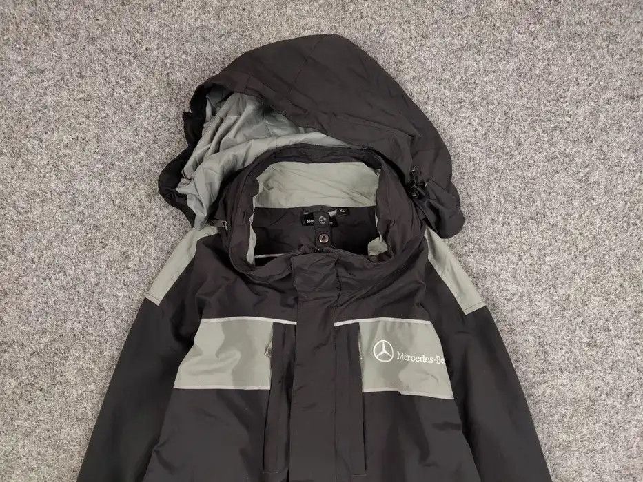 Mercedes-Benz Vintage 90's Mercedes-Benz Nylon Gray Logo Hooded Jacket Size US XL / EU 56 / 4 - 3 Thumbnail