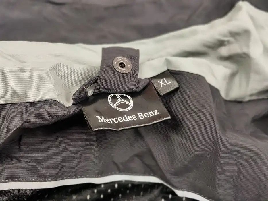 Mercedes-Benz Vintage 90's Mercedes-Benz Nylon Gray Logo Hooded Jacket Size US XL / EU 56 / 4 - 9 Thumbnail