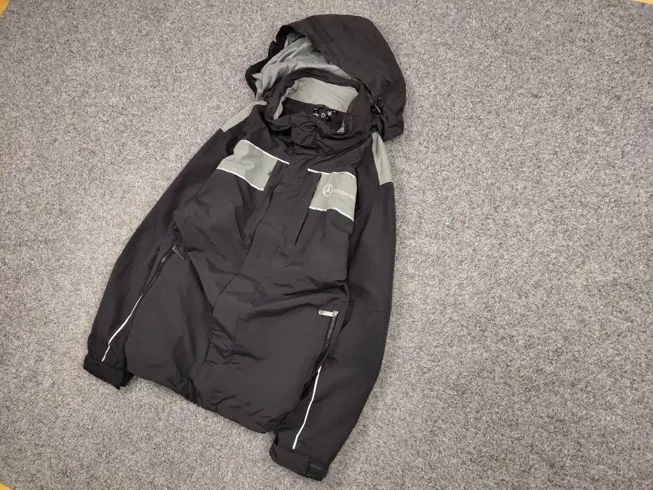 Mercedes-Benz Vintage 90's Mercedes-Benz Nylon Gray Logo Hooded Jacket Size US XL / EU 56 / 4 - 2 Thumbnail