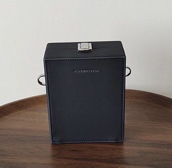 Japanese Brand Retro fashion pu leather crossbody box bag camera bag Size ONE SIZE - 4 Thumbnail