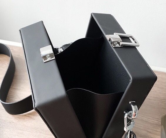 Japanese Brand Retro fashion pu leather crossbody box bag camera bag Size ONE SIZE - 5 Thumbnail