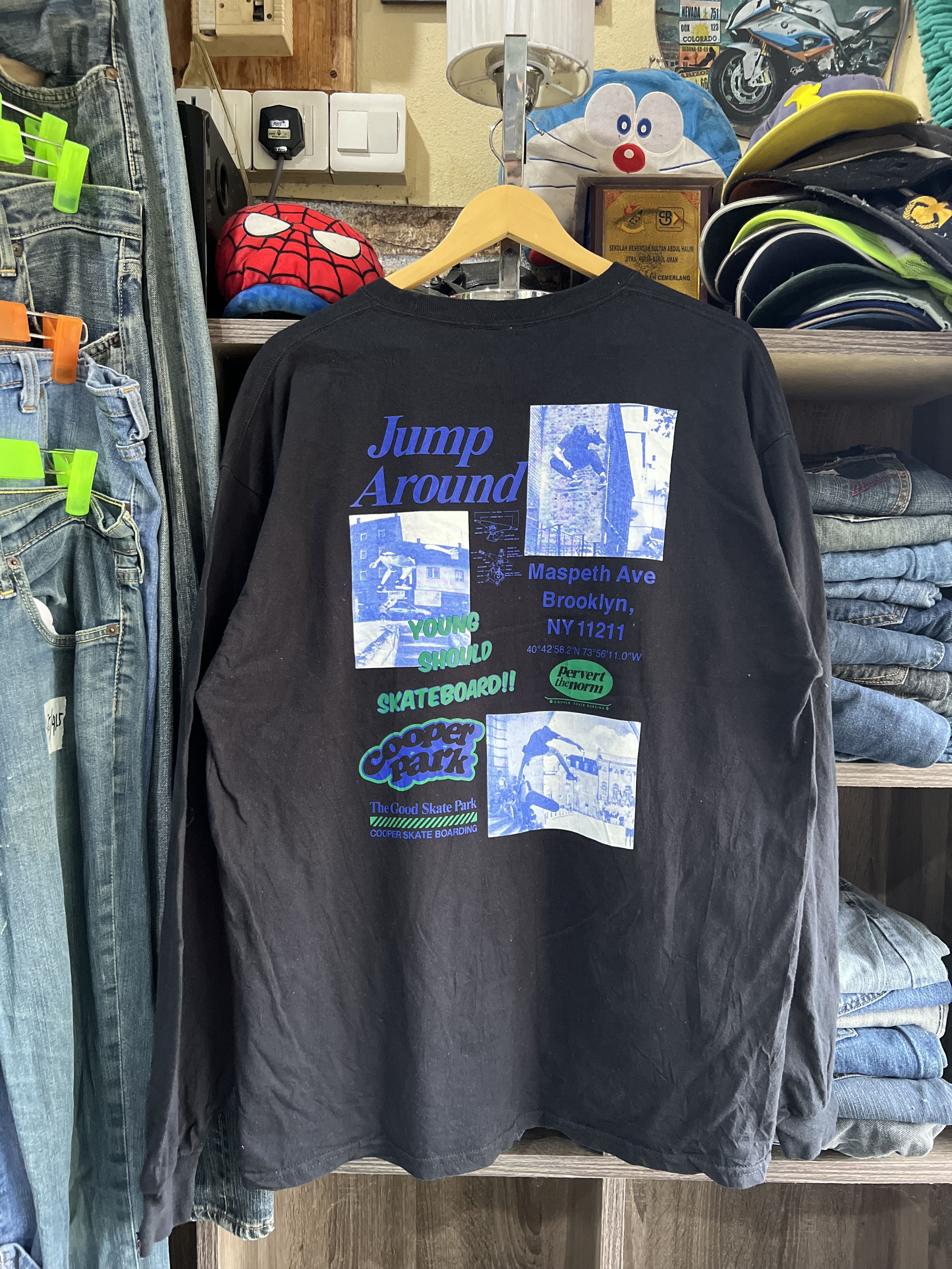 Cooper 🔥Vintage Cooper Skateboarding Jump Around Long Sleeves Size US L / EU 52-54 / 3 - 12 Thumbnail