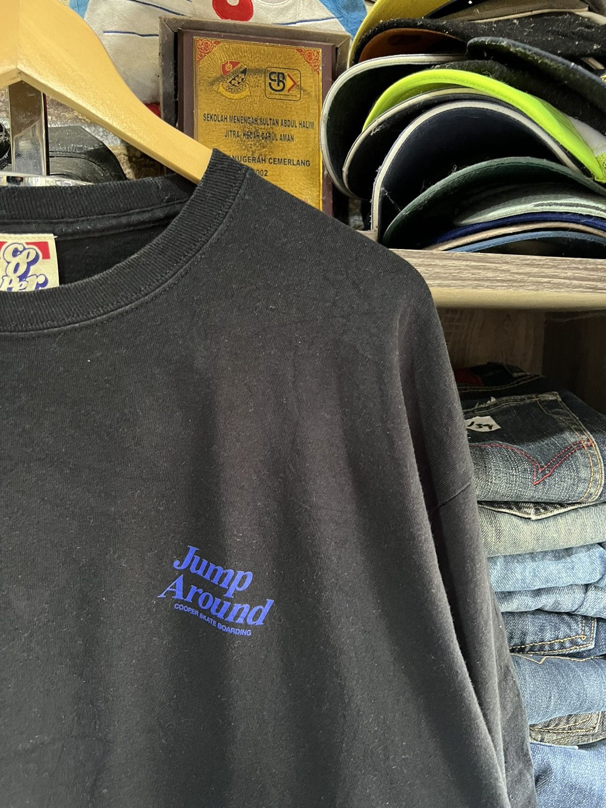 Cooper 🔥Vintage Cooper Skateboarding Jump Around Long Sleeves Size US L / EU 52-54 / 3 - 4 Thumbnail
