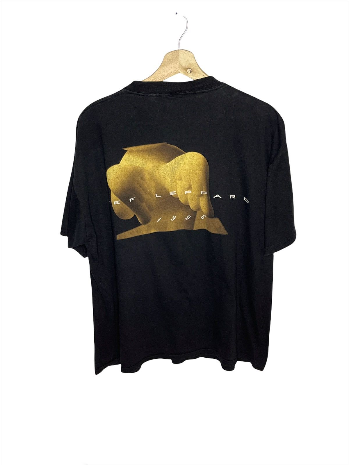 Band Tees × Def Leppard × Vintage Vintage Def Leppard 1996 Tour T-Shirt Size US XL / EU 56 / 4 - 2 Thumbnail