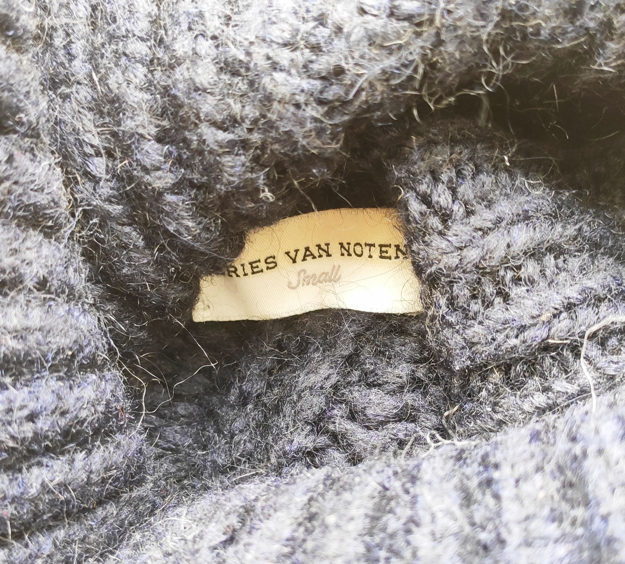 Dries Van Noten GRAIL! White/black turtleneck alpaca sweater FW11 Size US M / EU 48-50 / 2 - 7 Thumbnail