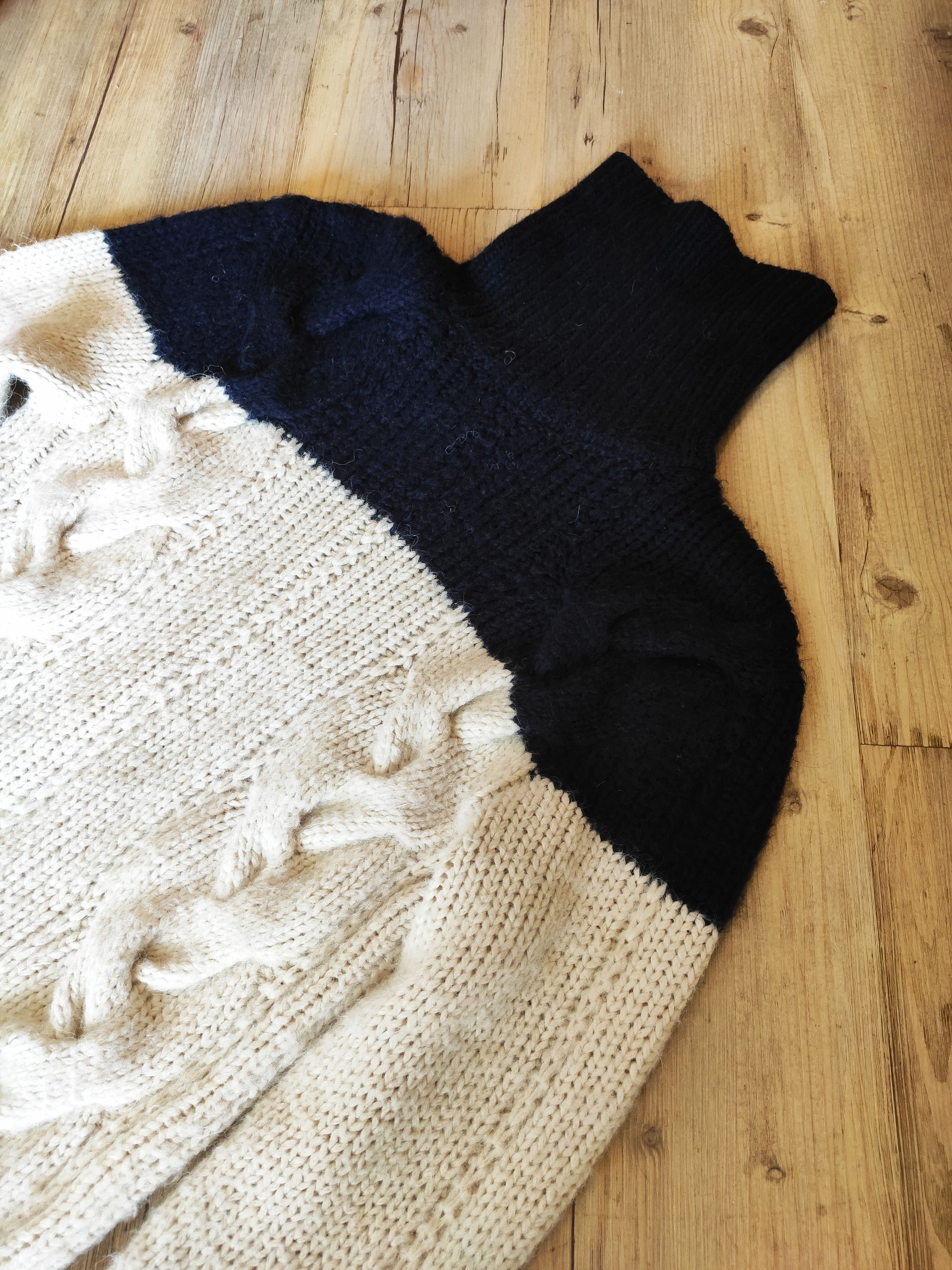 Dries Van Noten GRAIL! White/black turtleneck alpaca sweater FW11 Size US M / EU 48-50 / 2 - 6 Thumbnail