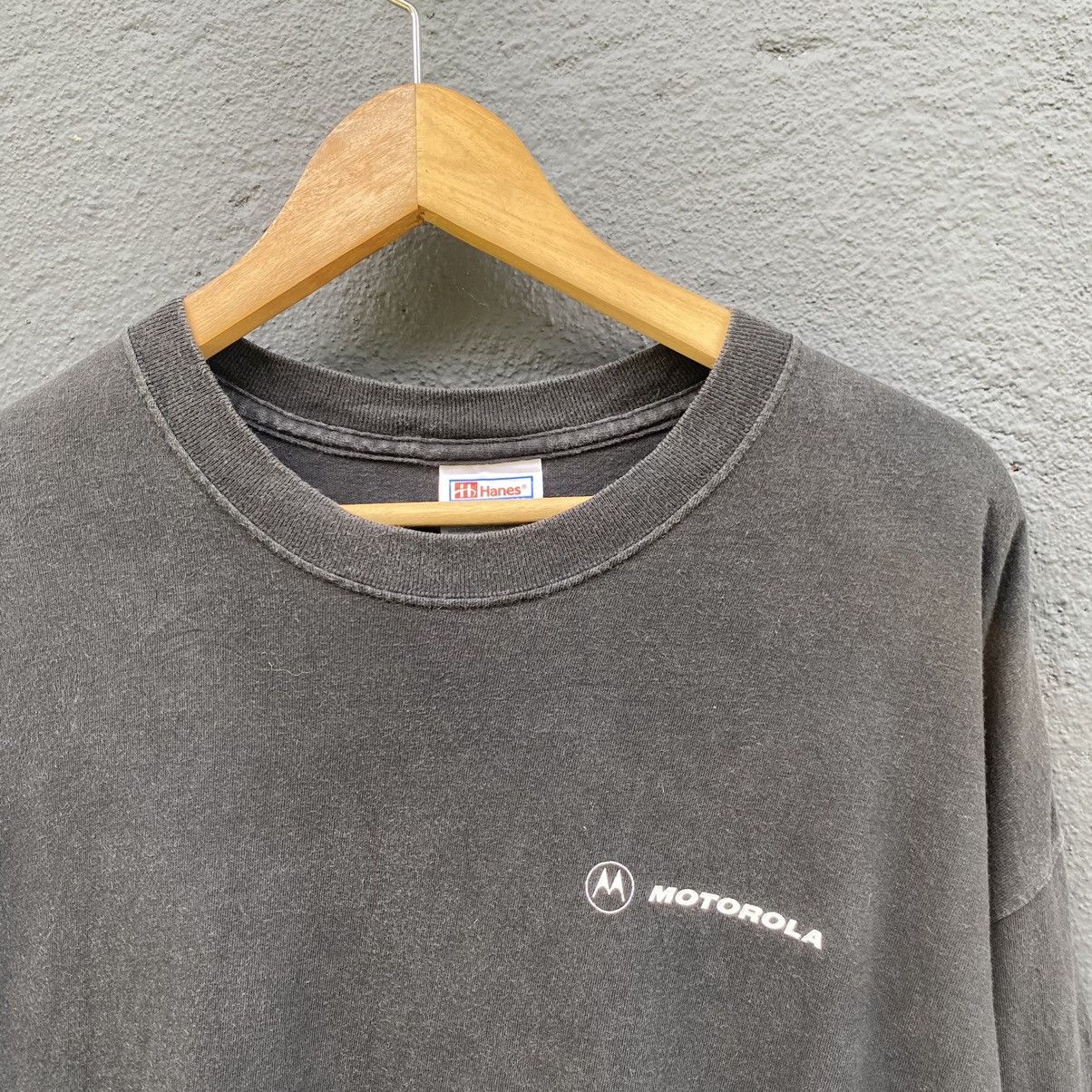 Motorola Thrashed Faded Vintage Y2K Motorola Surfboard ERD GRUNGE TEE Size US XL / EU 56 / 4 - 4 Thumbnail