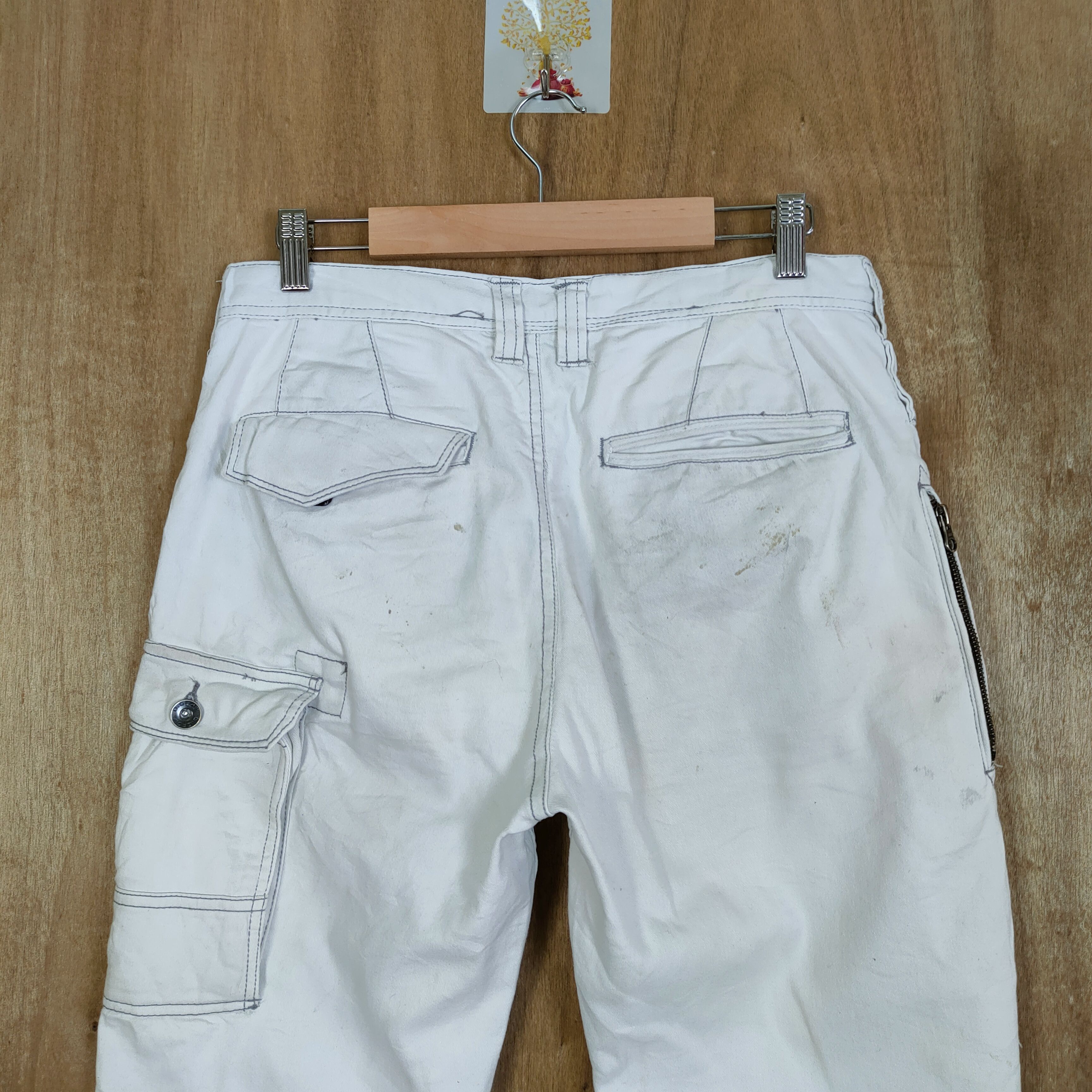 Japanese Brand DG WHITE FADED/ STAIN/ WORKWEAR CARGO PANTS Size US 30 / EU 46 - 7 Thumbnail
