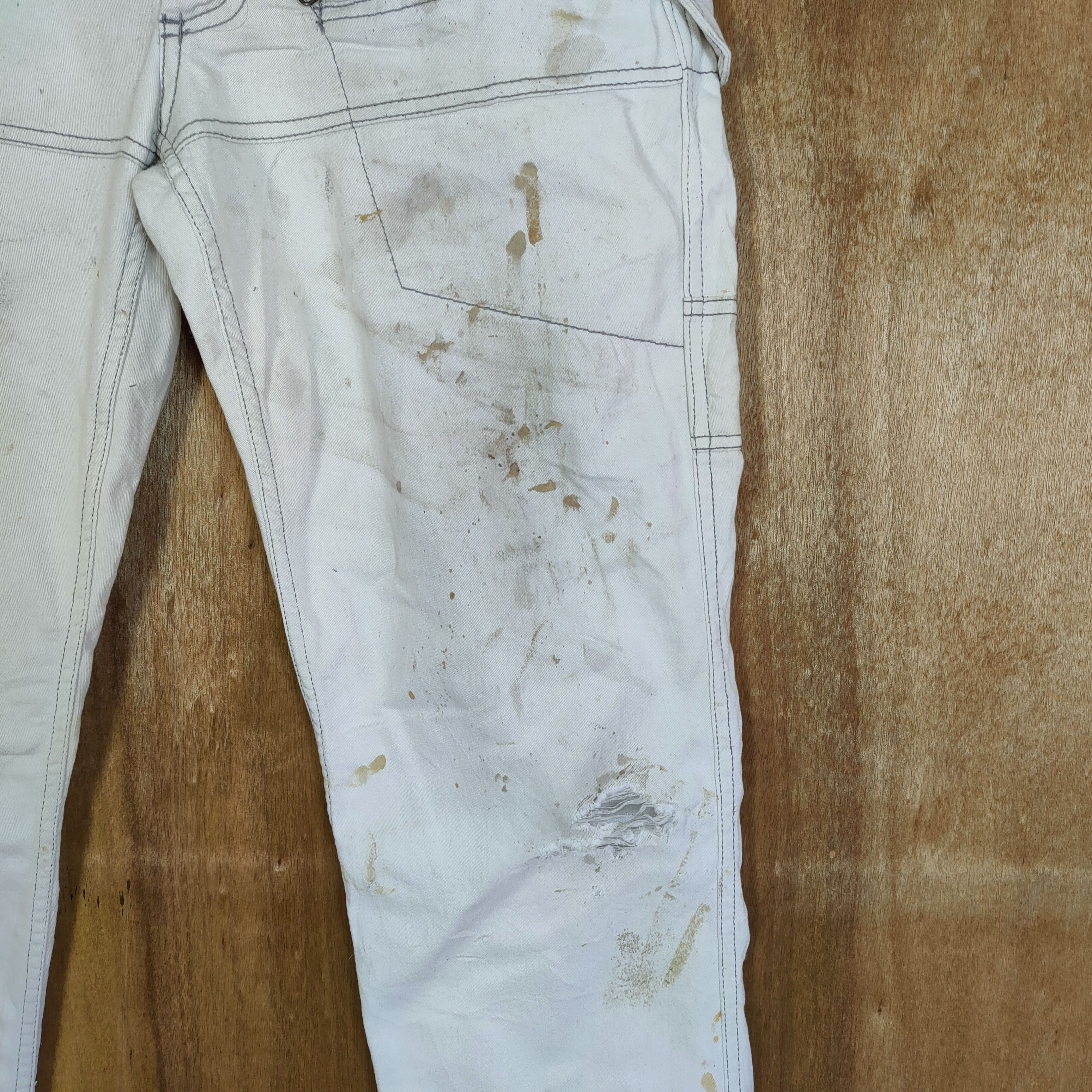 Japanese Brand DG WHITE FADED/ STAIN/ WORKWEAR CARGO PANTS Size US 30 / EU 46 - 4 Thumbnail