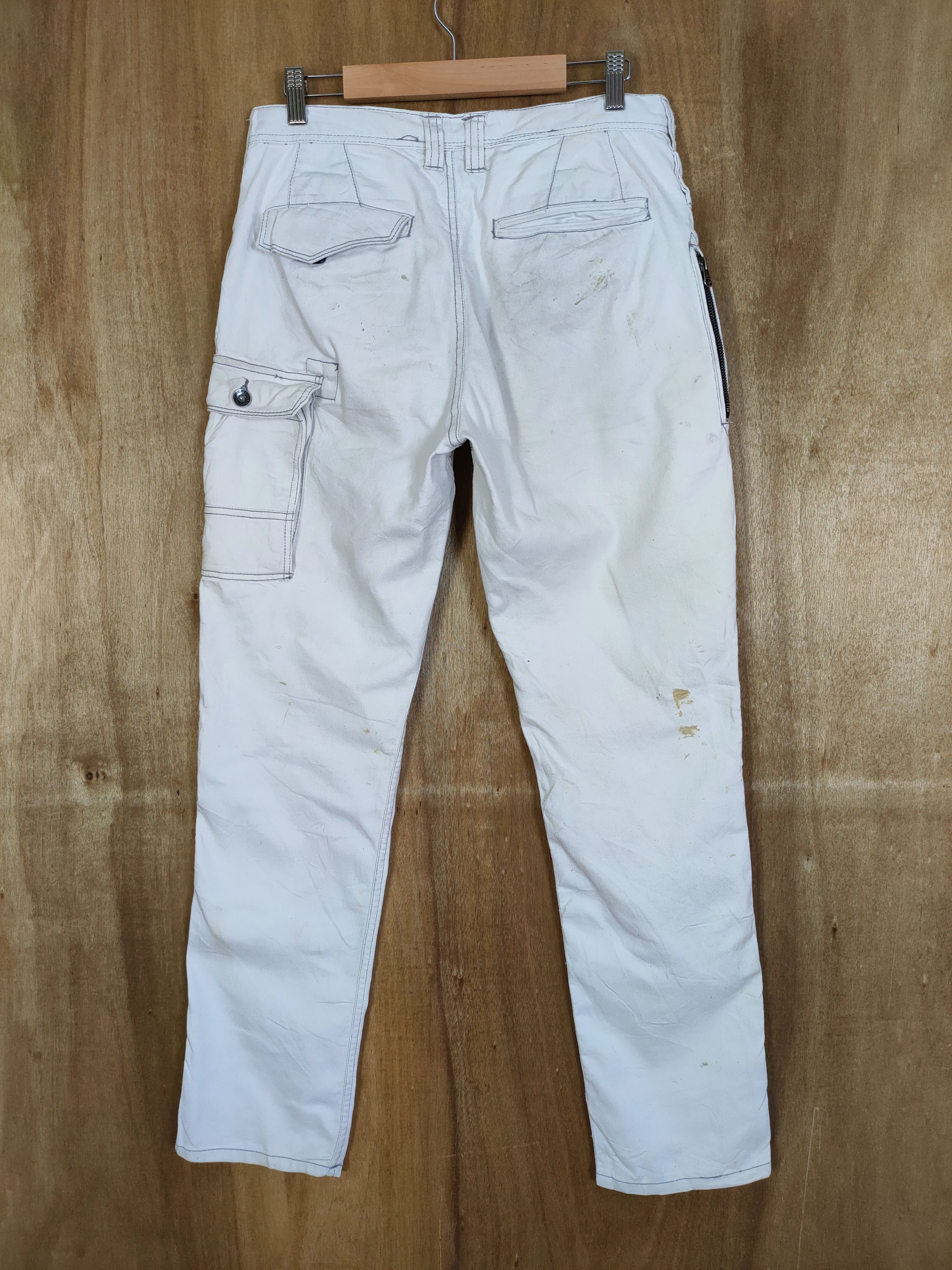 Japanese Brand DG WHITE FADED/ STAIN/ WORKWEAR CARGO PANTS Size US 30 / EU 46 - 6 Thumbnail