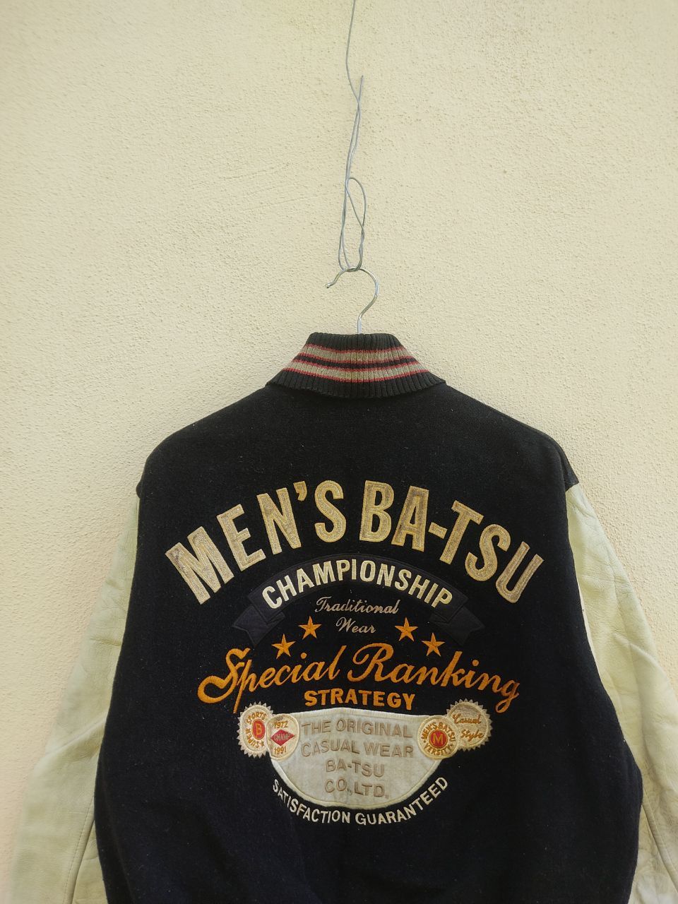 Japanese Brand VINTAGE MEN'S BA-TSU LEATHER VARSITY JACKET Size US L / EU 52-54 / 3 - 3 Thumbnail