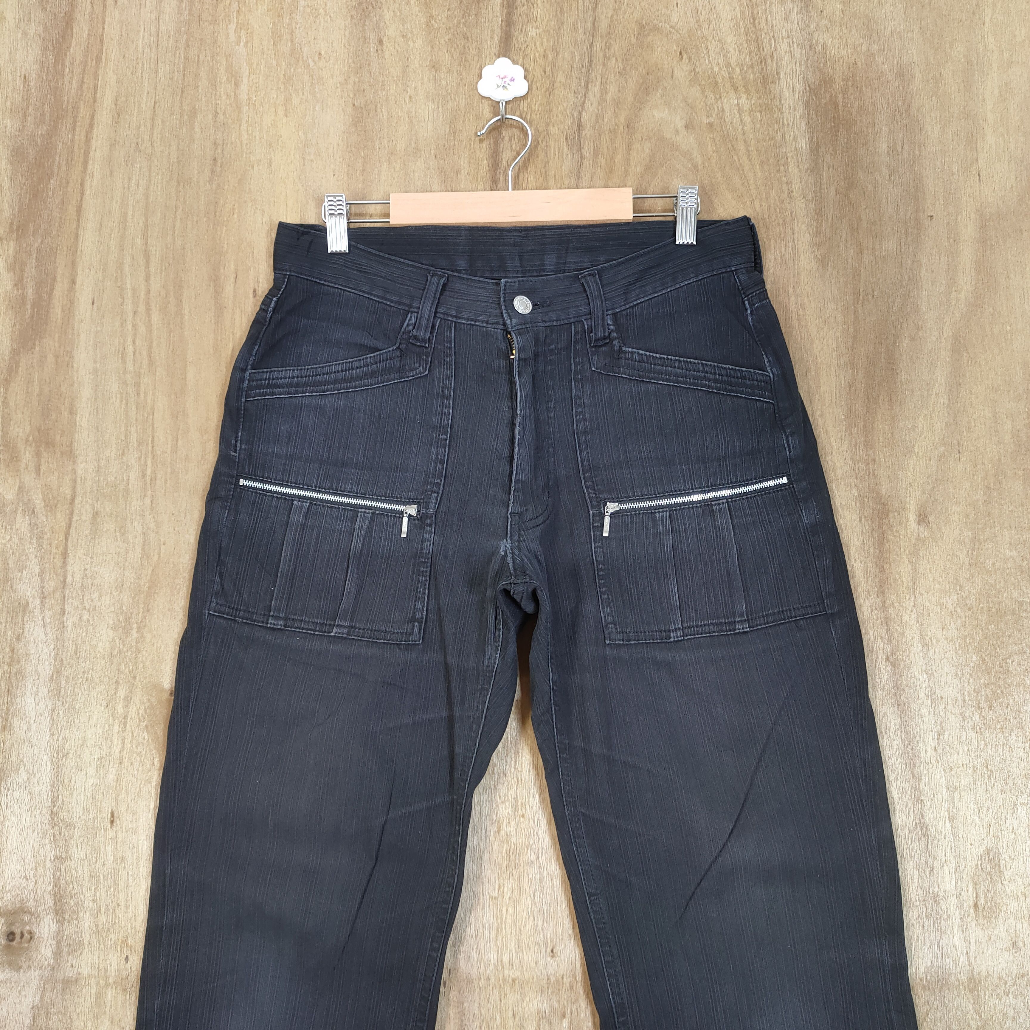 Japanese Brand VINTAGE JAPANESE BRAND BLACK CARGO PANTS Size US 30 / EU 46 - 2 Thumbnail