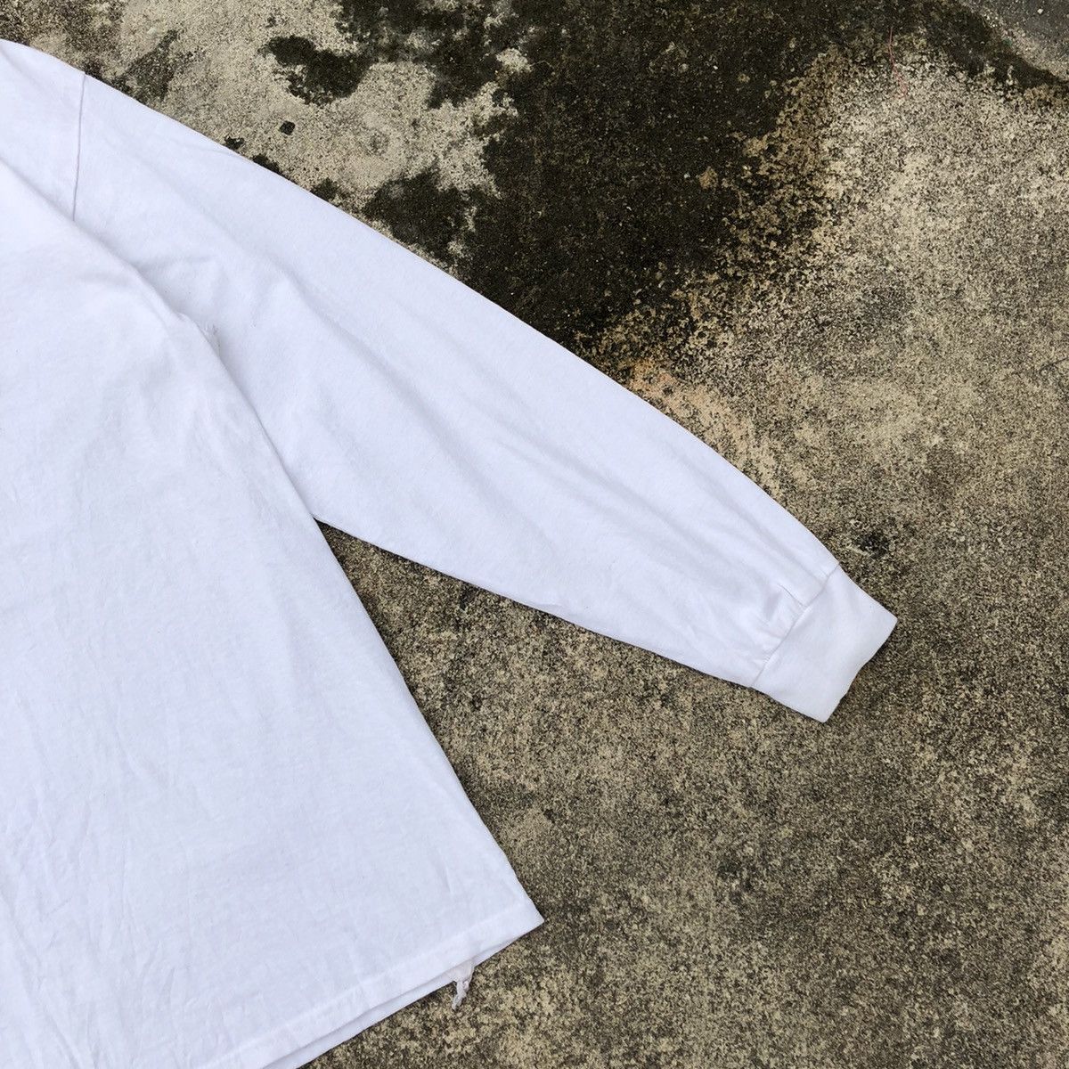 Japanese Brand × Vintage Rare Hump Back Osaka Graphic Of Dinosaur Longsleeves Tee Size US L / EU 52-54 / 3 - 8 Thumbnail