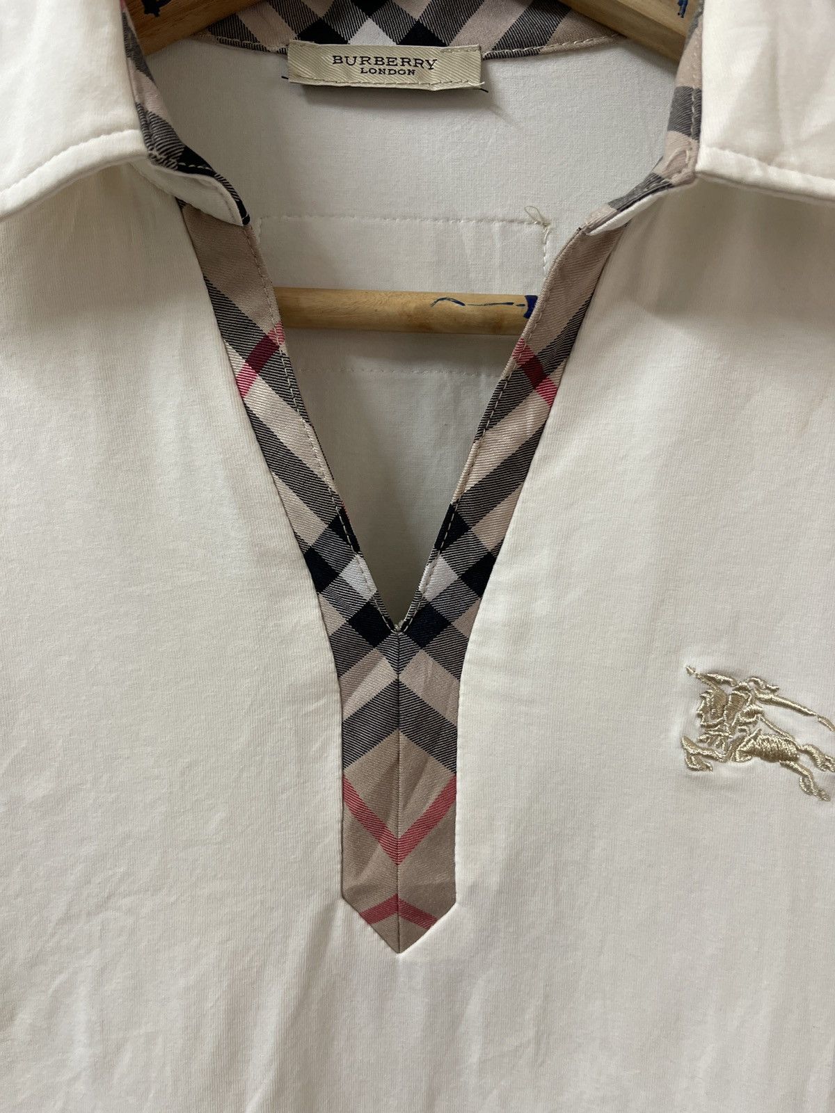 Burberry VINTAGE BURBERRY PLAID NOTCH NECK POLO SHIRT VERY RARE Size M / US 6-8 / IT 42-44 - 7 Thumbnail