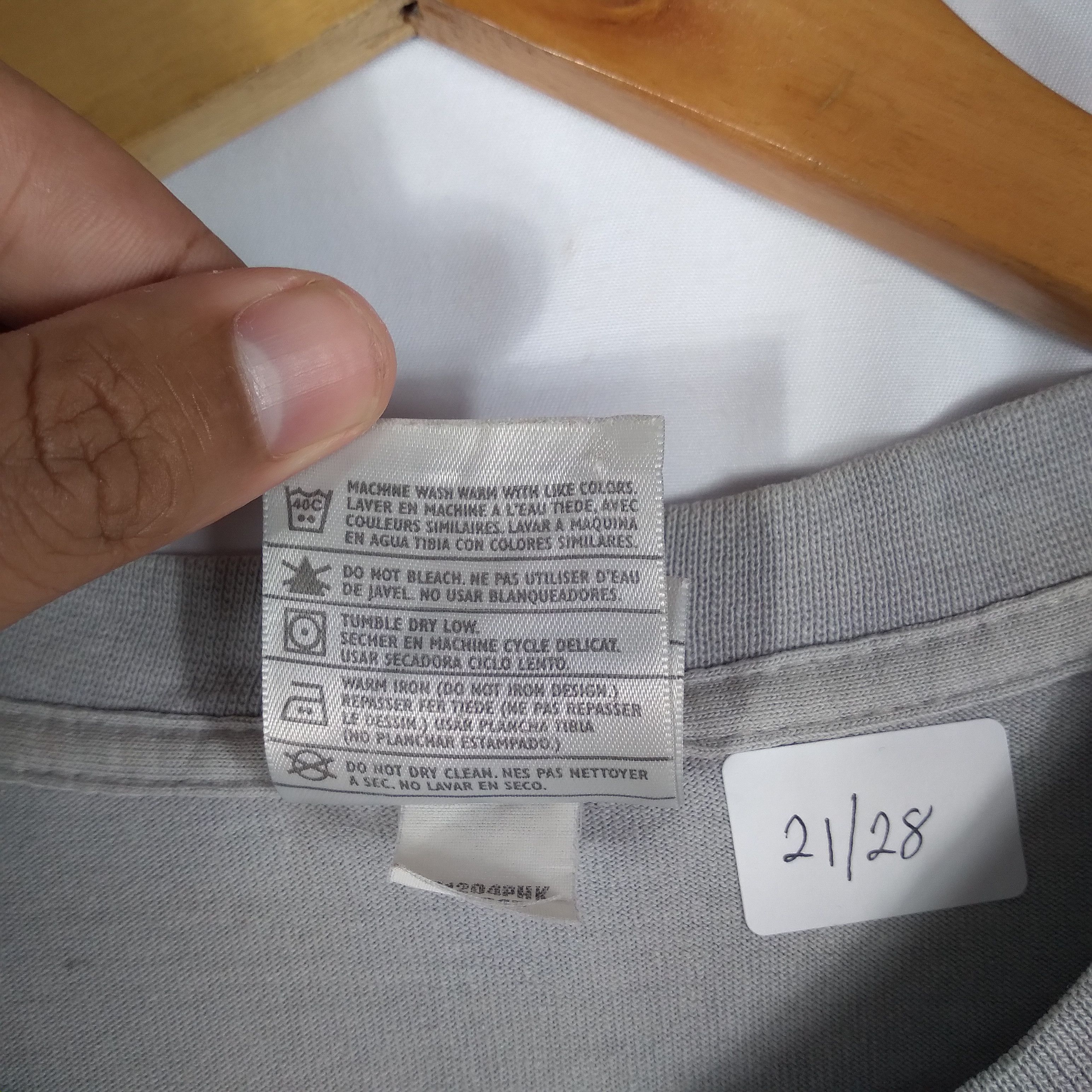 Nike × Vintage Vintage Nike Small Centre Swoosh In Football Style Stripes Size US L / EU 52-54 / 3 - 11 Thumbnail