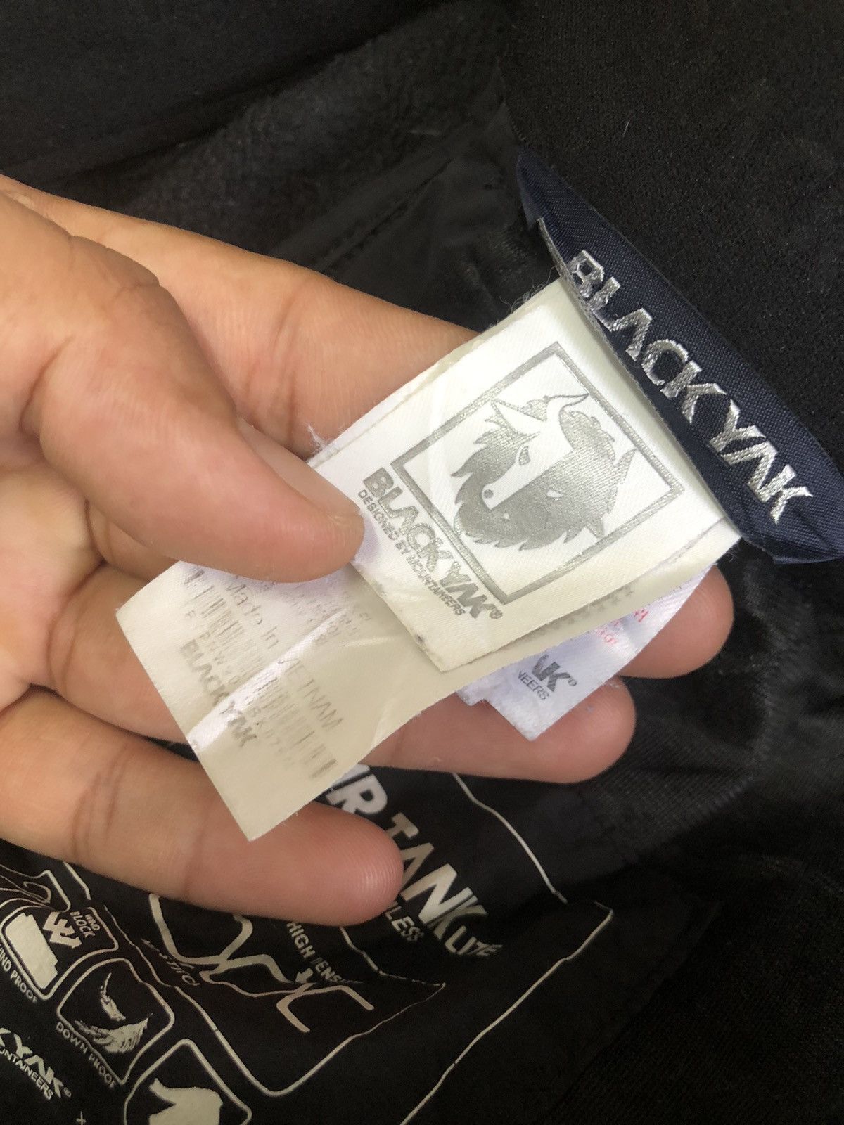 BLACKYAK Black Yak Air Tank by Mountaineers Winter Hiking Pants Size US 30 / EU 46 - 12 Thumbnail