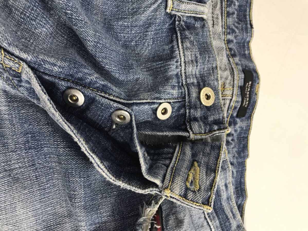Burberry Auth Burberry black label Pants jeans Distressed Size US 30 / EU 46 - 12 Thumbnail