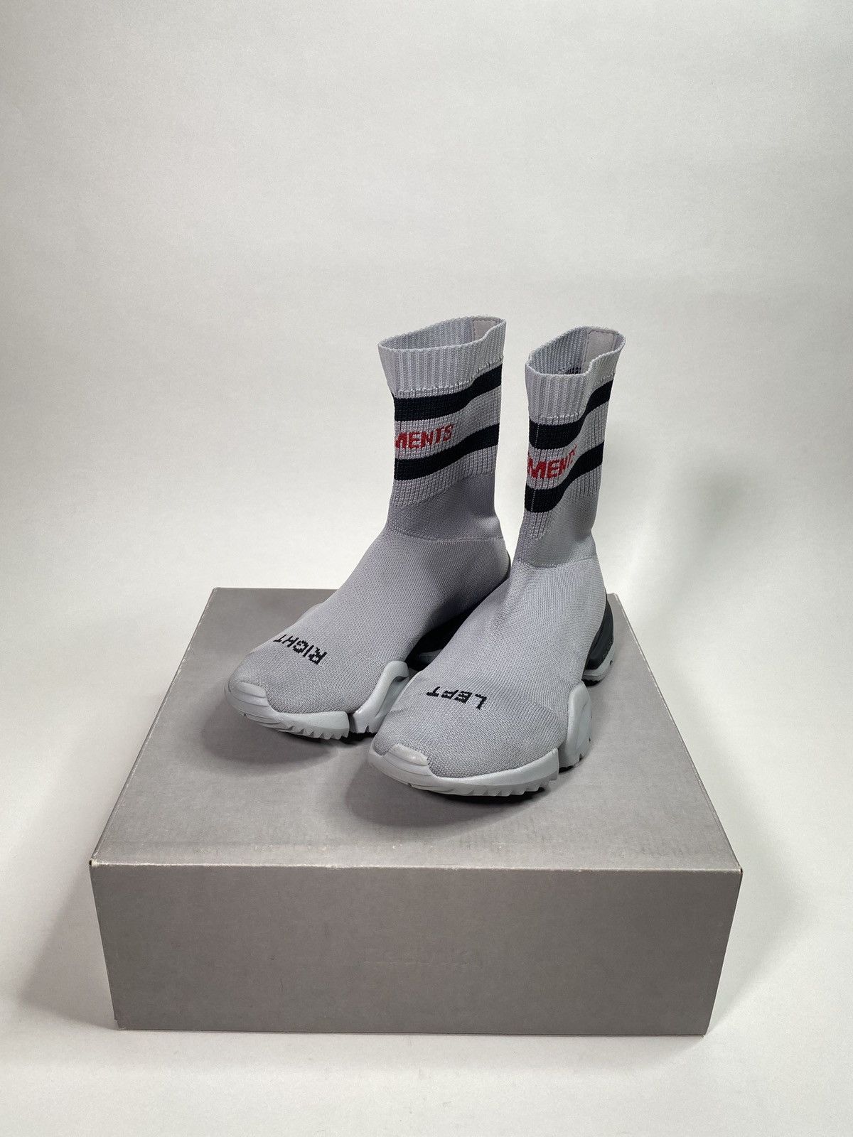 Reebok × Vetements VETEMENTS x Reebok Sock Runner High Grey Size US 6 / EU 39 - 13 Thumbnail