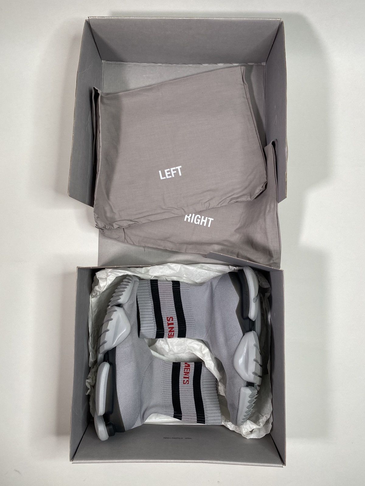 Reebok × Vetements VETEMENTS x Reebok Sock Runner High Grey Size US 6 / EU 39 - 14 Thumbnail