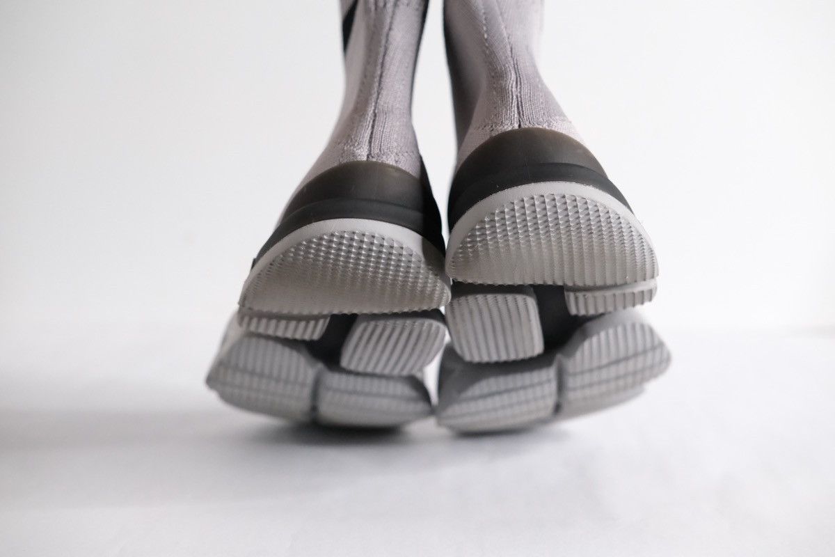 Reebok × Vetements VETEMENTS x Reebok Sock Runner High Grey Size US 6 / EU 39 - 7 Thumbnail