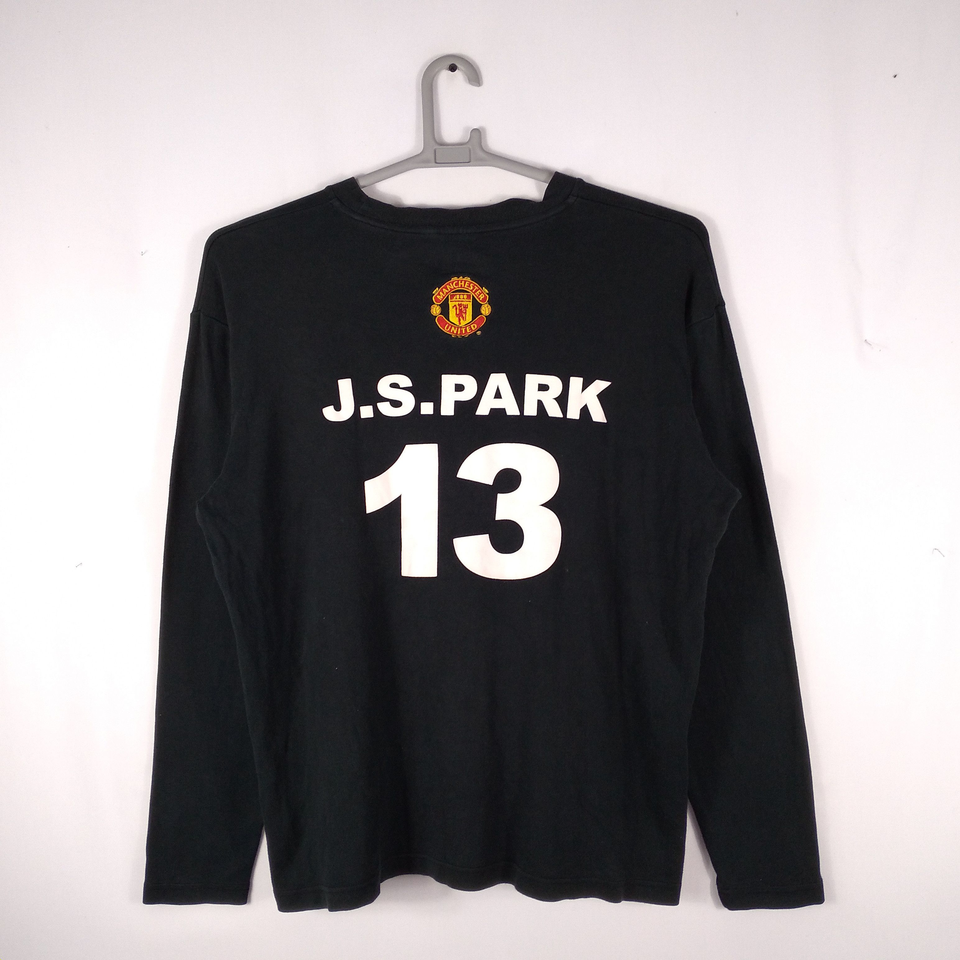 Vintage Park Ji Sung Red Devils Signature Big Image Tribute Tee Size US XL / EU 56 / 4 - 4 Thumbnail