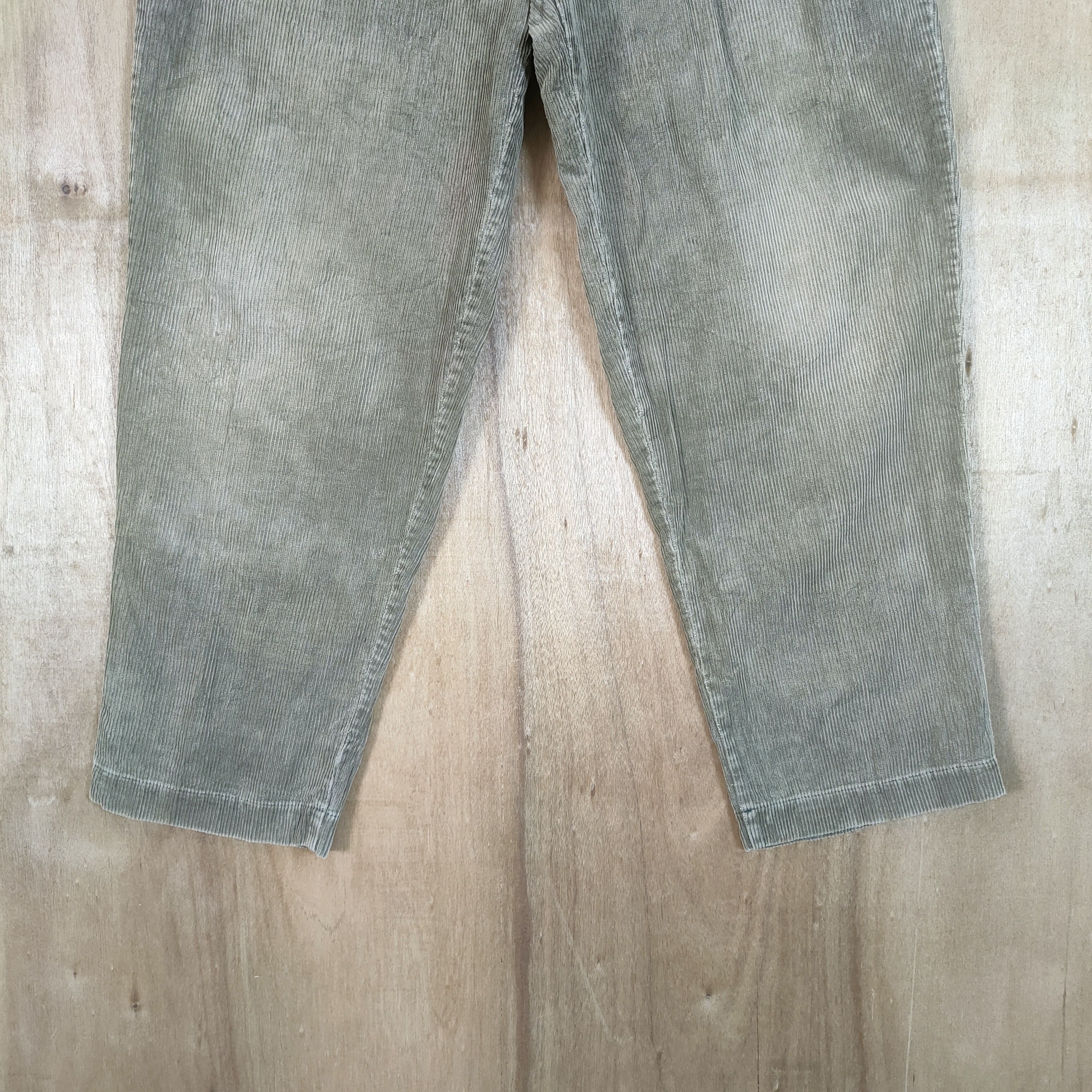 Japanese Brand JAPANESE BRAND SPRING WAIST FADED CORDUROY BAGGY PANTS Size US 38 / EU 54 - 3 Thumbnail