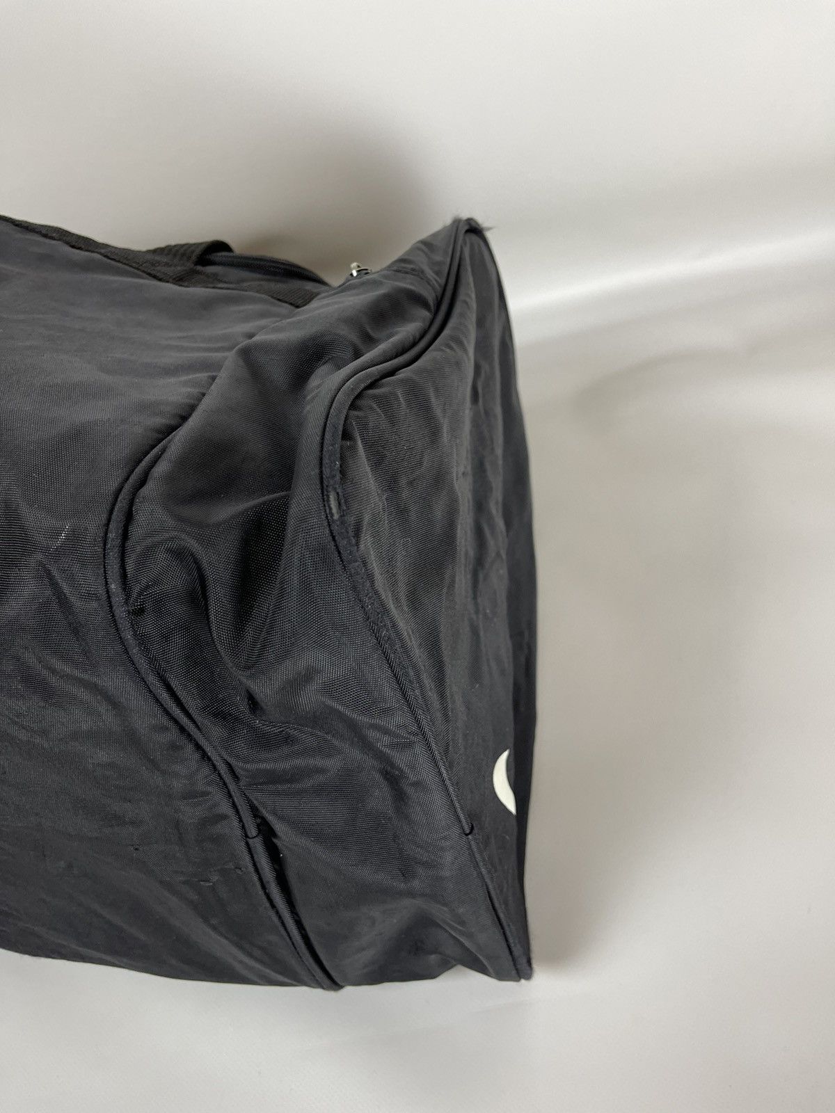 Nike Nike Vintage 90s triple swoosh black big bag luggage Size ONE SIZE - 16 Thumbnail