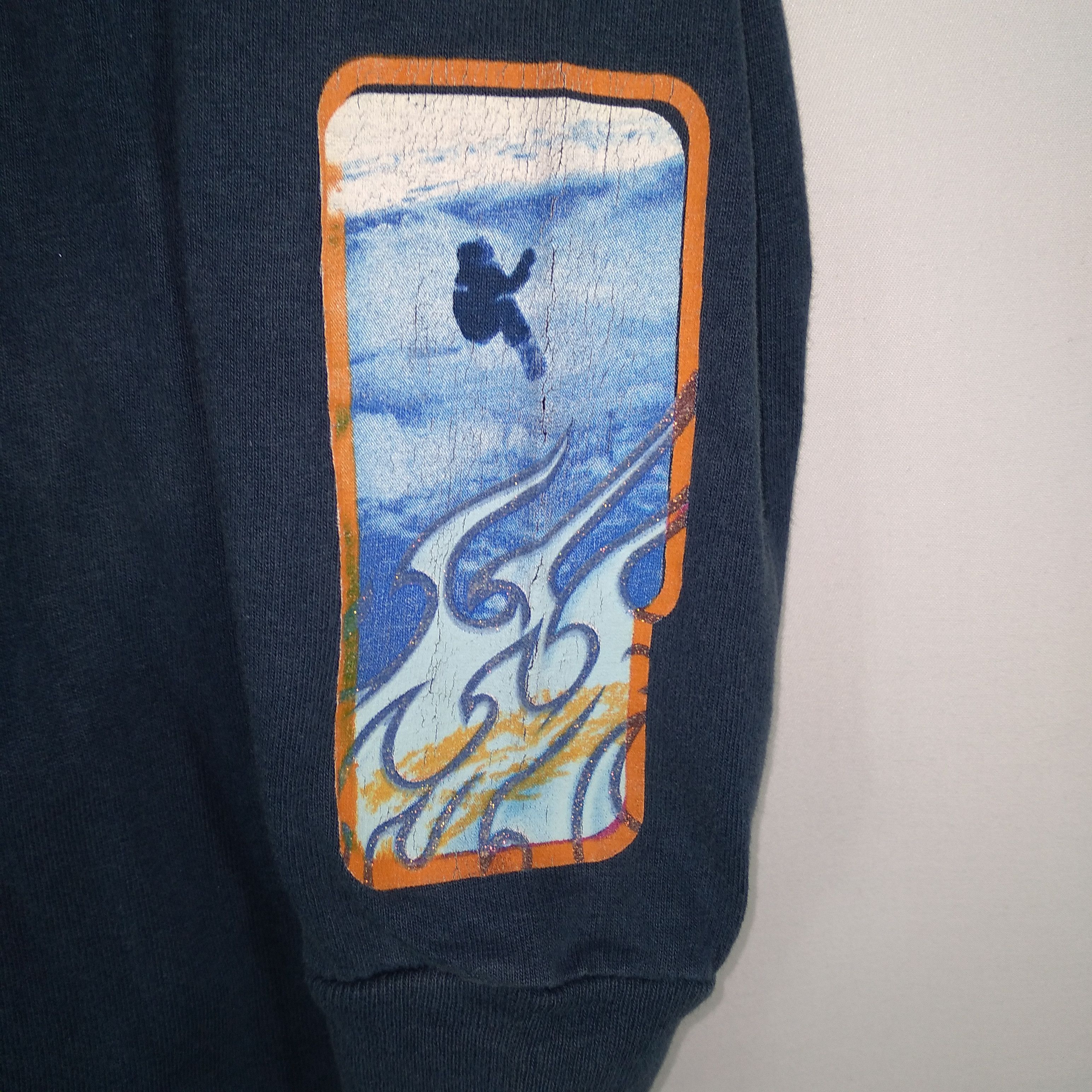 Giant × Vintage Vintage 90s Rare Surf Style Ski Man Longsleeves Tee Size US S / EU 44-46 / 1 - 6 Thumbnail