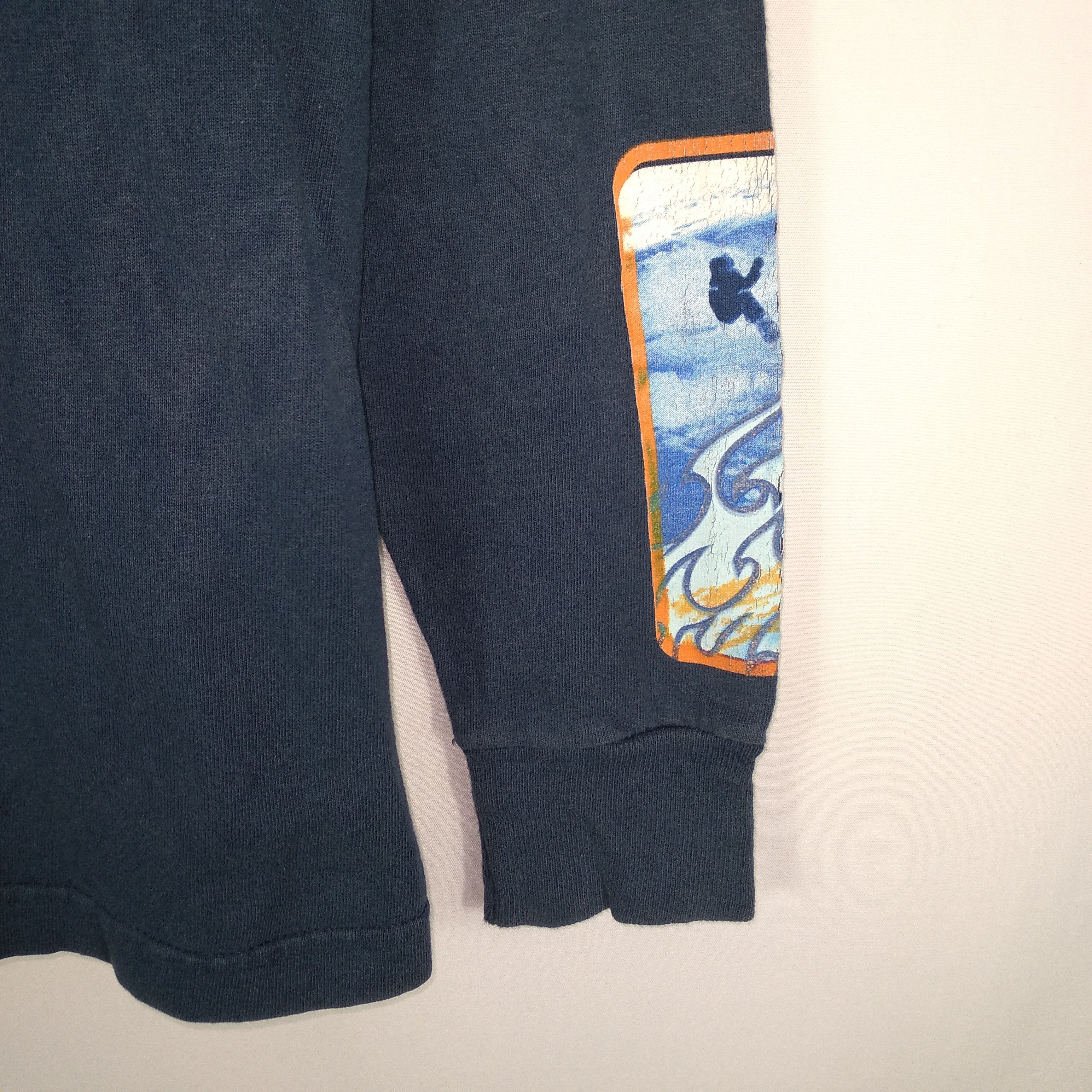 Giant × Vintage Vintage 90s Rare Surf Style Ski Man Longsleeves Tee Size US S / EU 44-46 / 1 - 4 Thumbnail