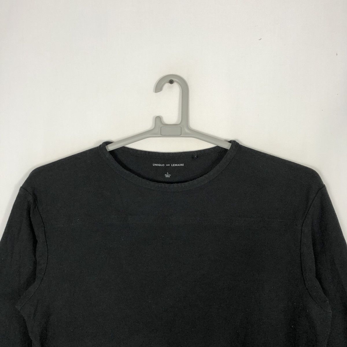 Japanese Brand × Lemaire × Uniqlo 🔥Rare🔥🇯🇵Uniqlo X Lemaire Collaboration Plain Longsleeves Tee Size US L / EU 52-54 / 3 - 2 Thumbnail