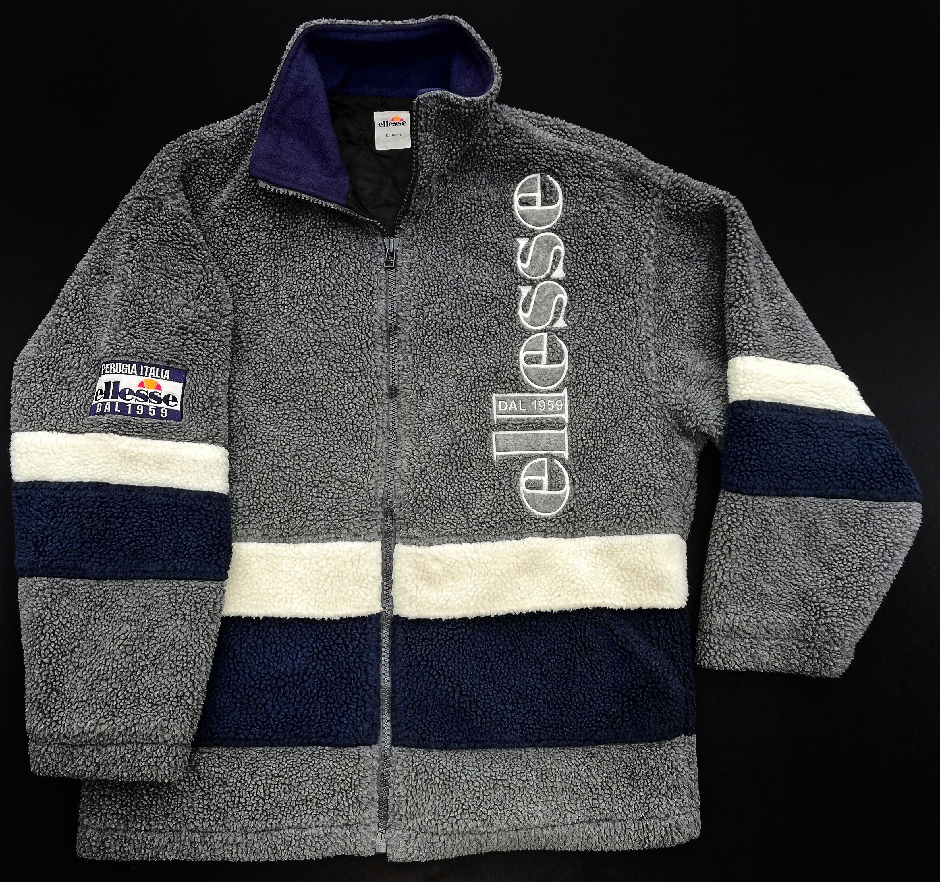 Ellesse × Japanese Brand 🔥Ellese Sherpa Retro-X Big Logo Spell Out DAL 1959🔥 Size US M / EU 48-50 / 2 - 1 Thumbnail