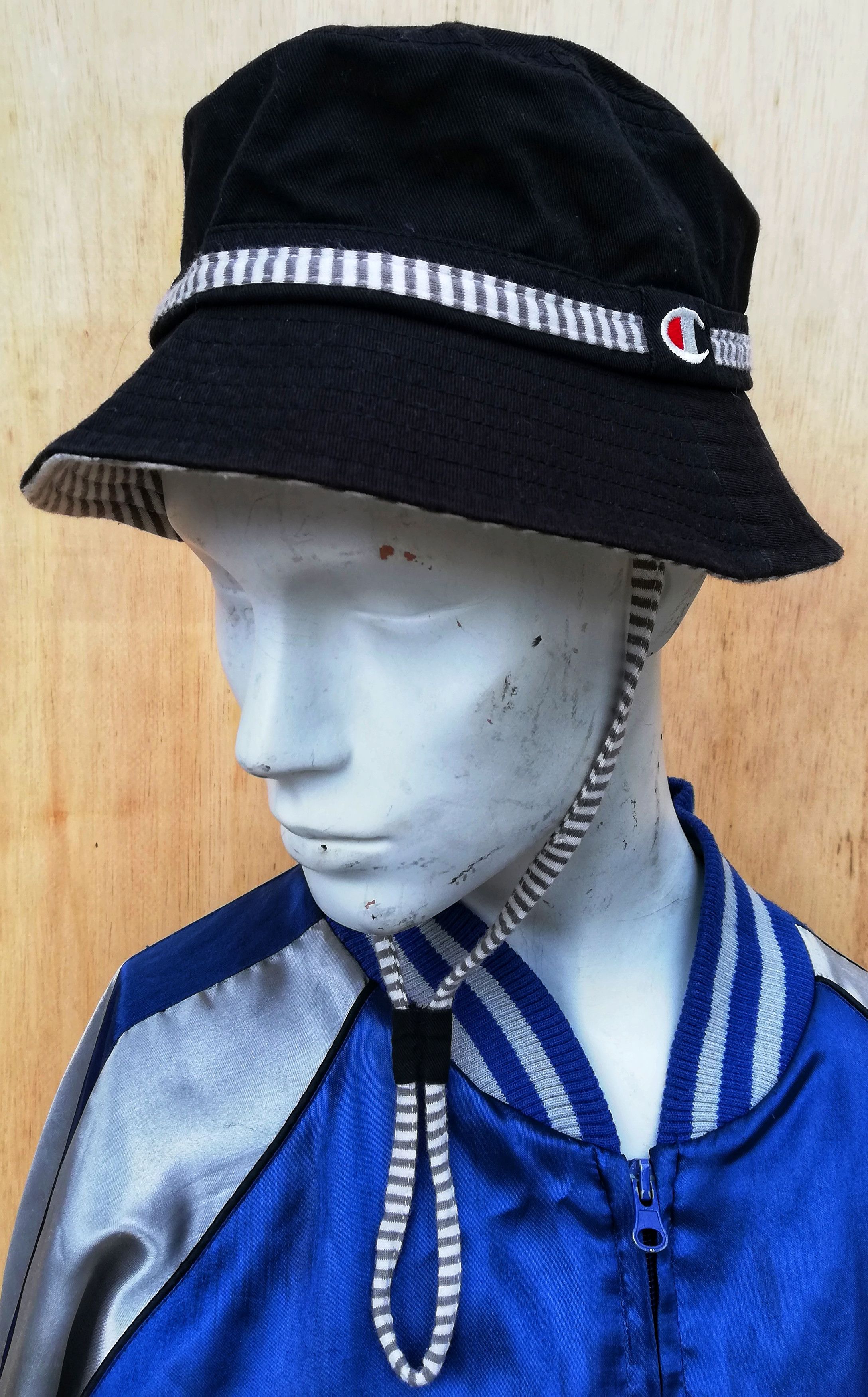 Champion 🔥Rare!! Champion hat bucket embroidered logo🔥 Size ONE SIZE - 3 Thumbnail