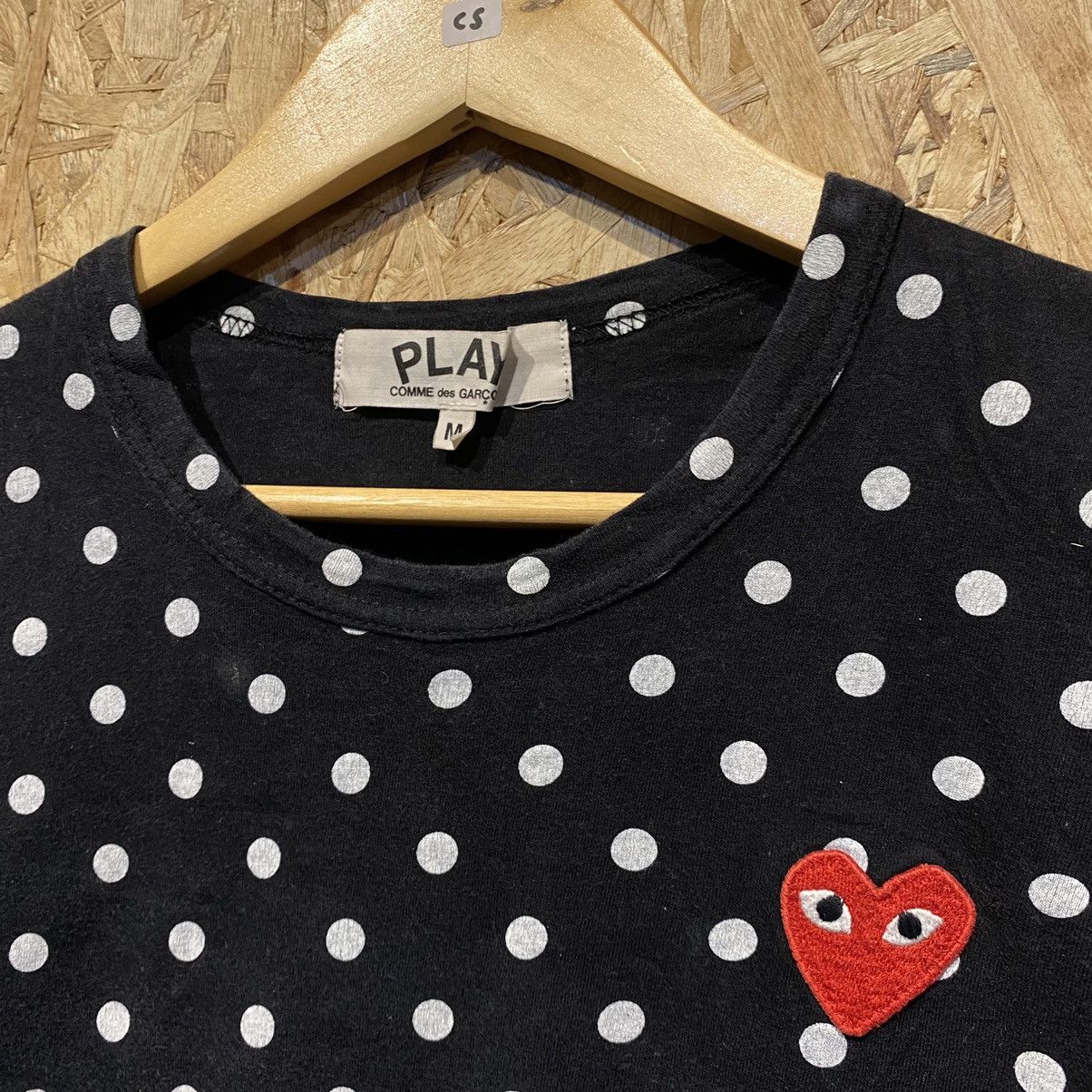 Comme des Garcons × Comme des Garcons PLAY × Comme des Garcons SHIRT Comme Des Garcons PLAY Basic Love Polkadot Longsleeve Tee Size US S / EU 44-46 / 1 - 3 Thumbnail
